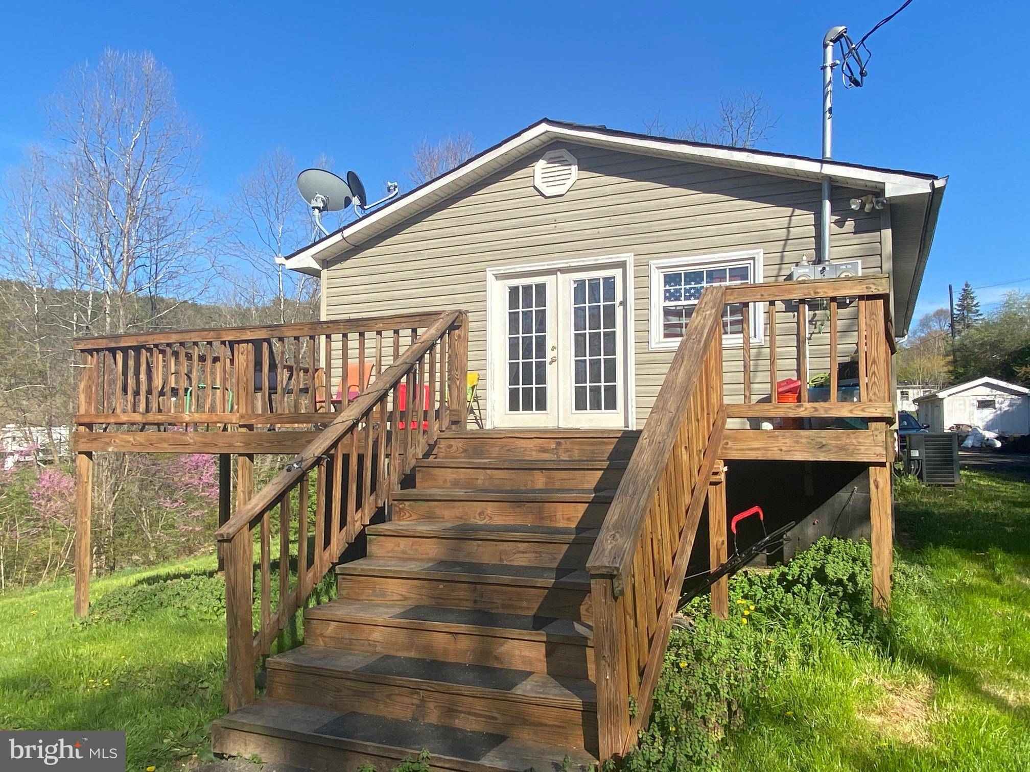 Brandywine, WV 26802,60 HOOVER DRIVE