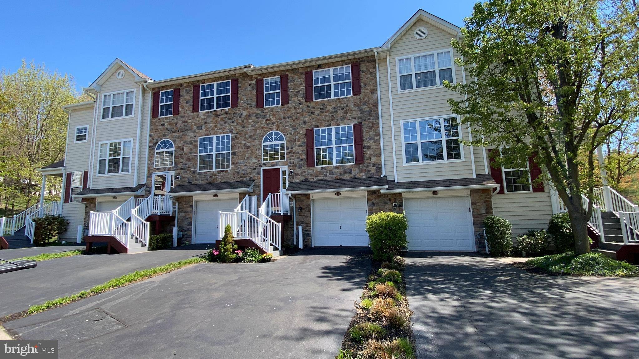 Malvern, PA 19355,102 REGENTS CT