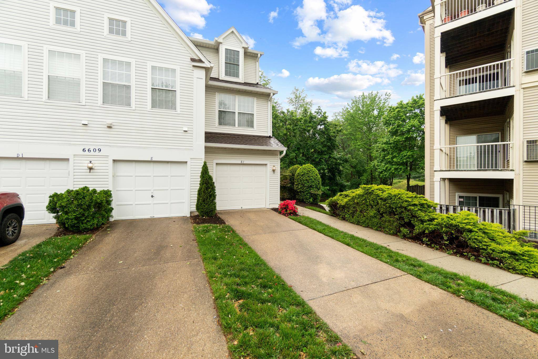 Alexandria, VA 22315,6609 THACKWELL WAY #2303