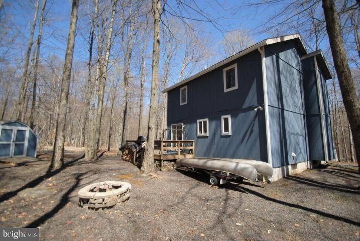 Pocono Lake, PA 18347,253 WYALUSING DR