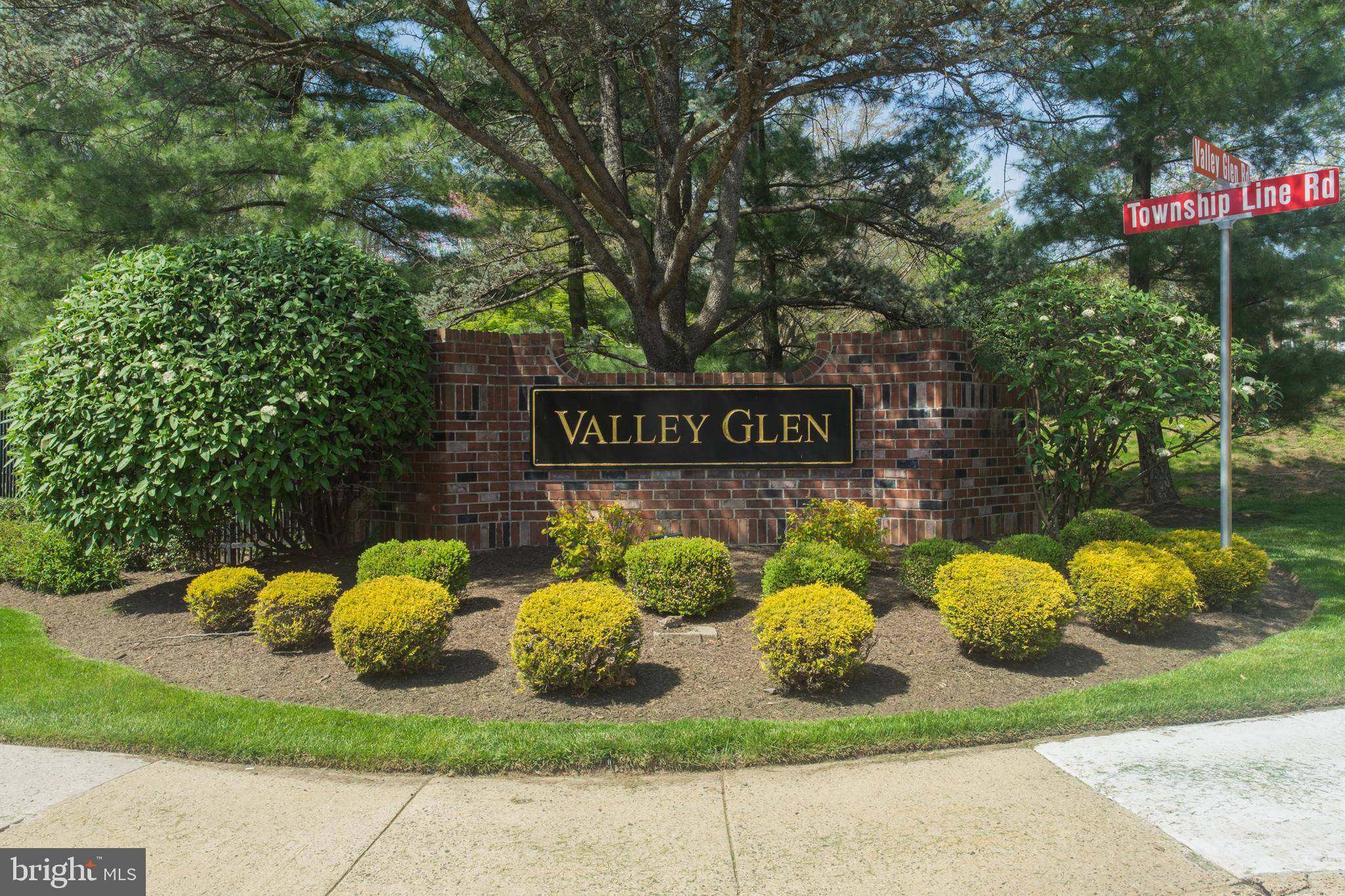 Elkins Park, PA 19027,908 VALLEY GLEN RD