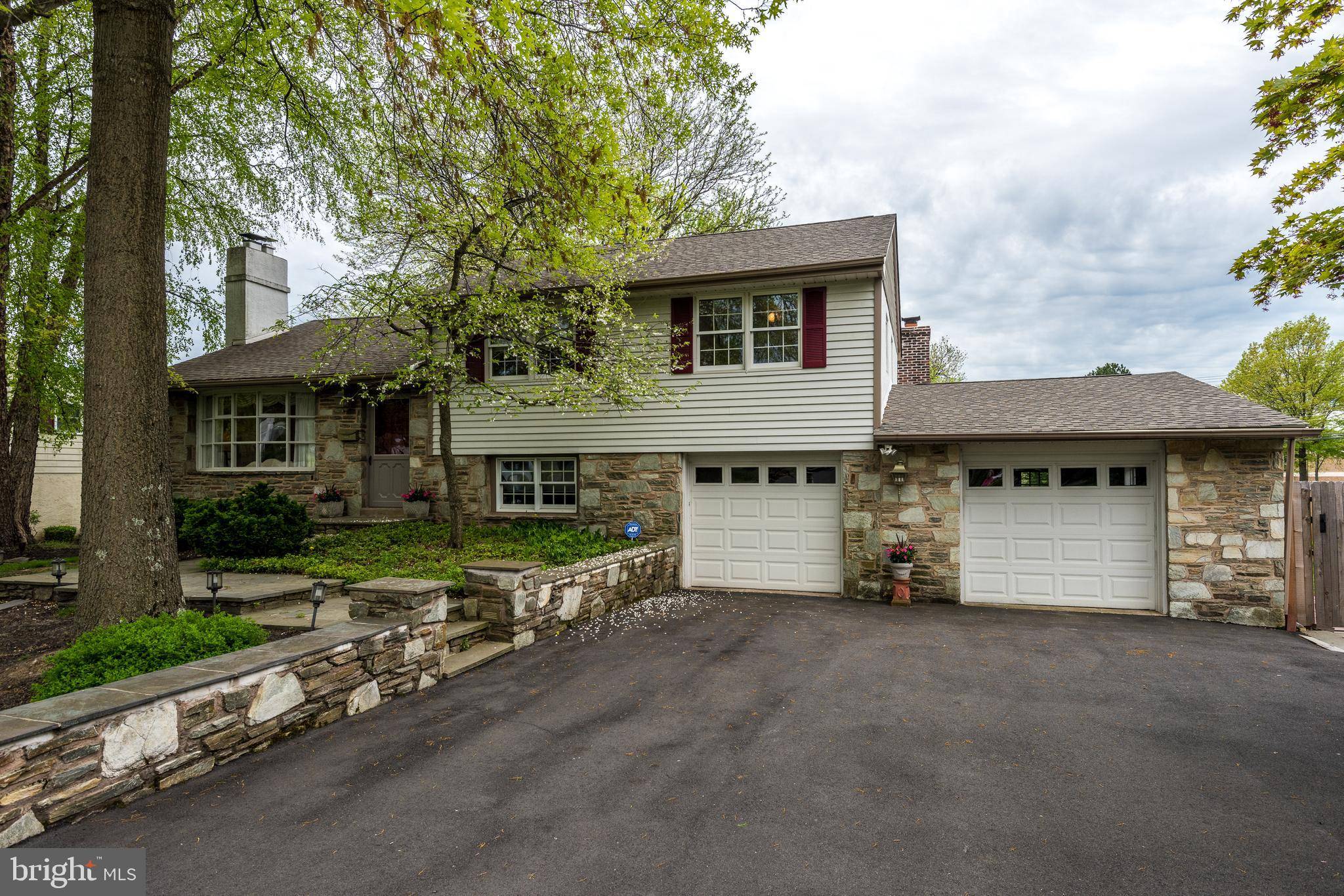 Warminster, PA 18974,1036 EMMA LN