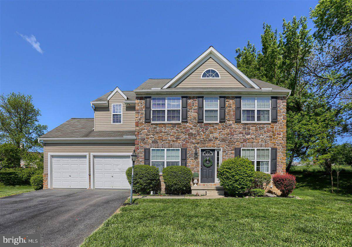 Lancaster, PA 17602,114 LANTERN LN