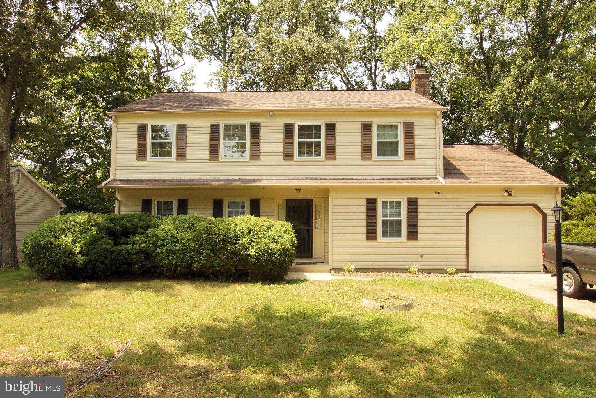 Waldorf, MD 20602,3509 SMOKE TREE CT