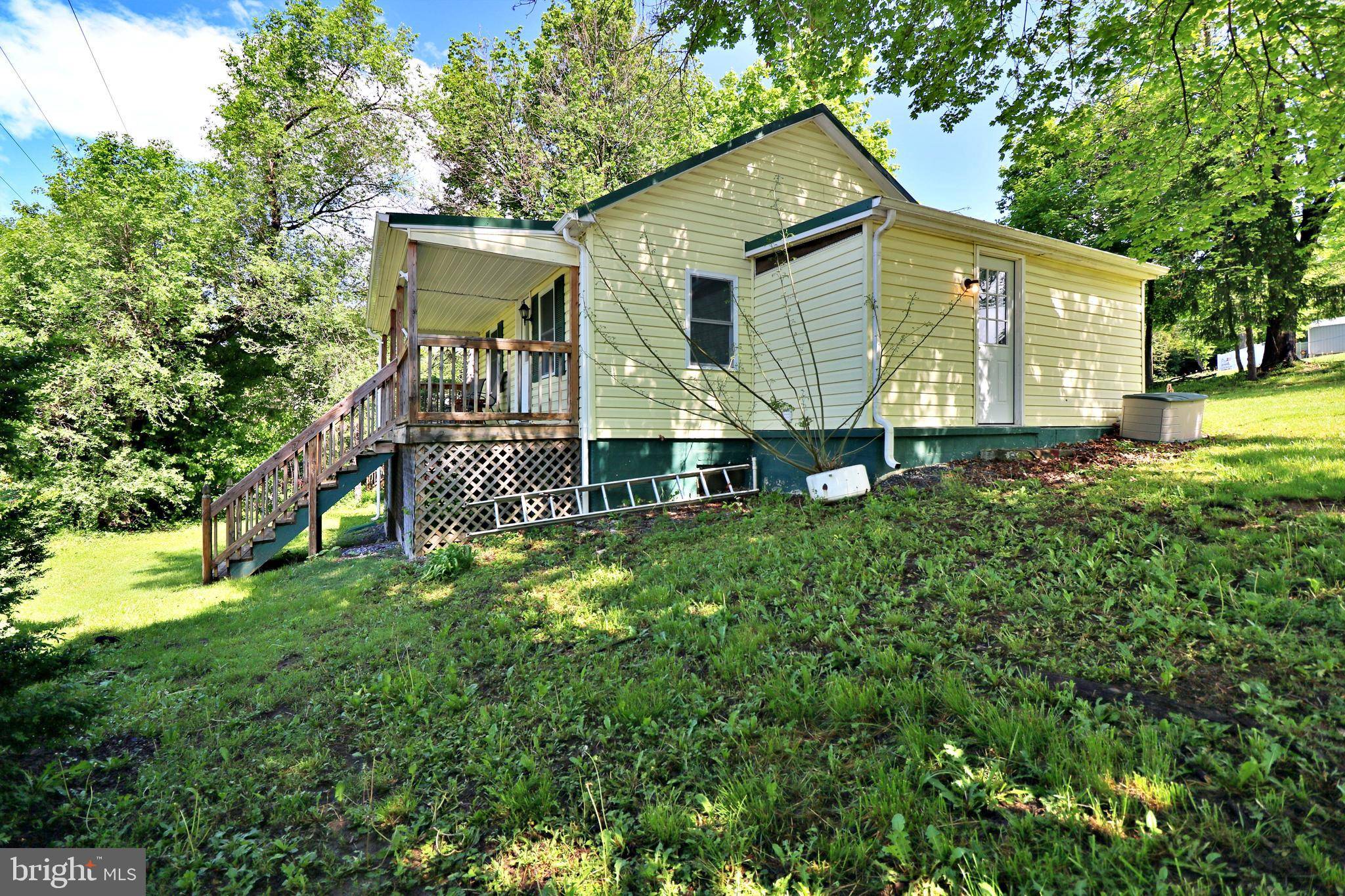 Charles Town, WV 25414,20 CATTAIL RUN RD