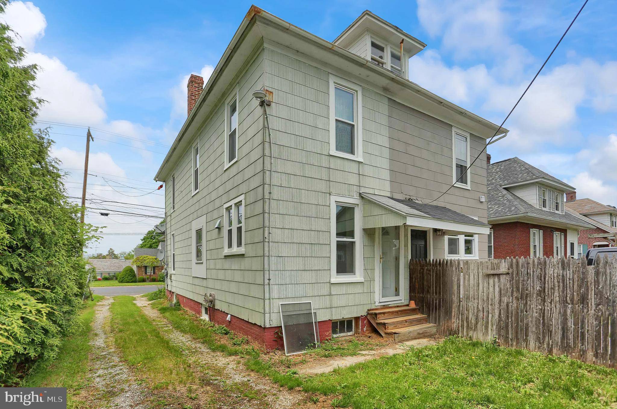 Littlestown, PA 17340,527 E KING ST