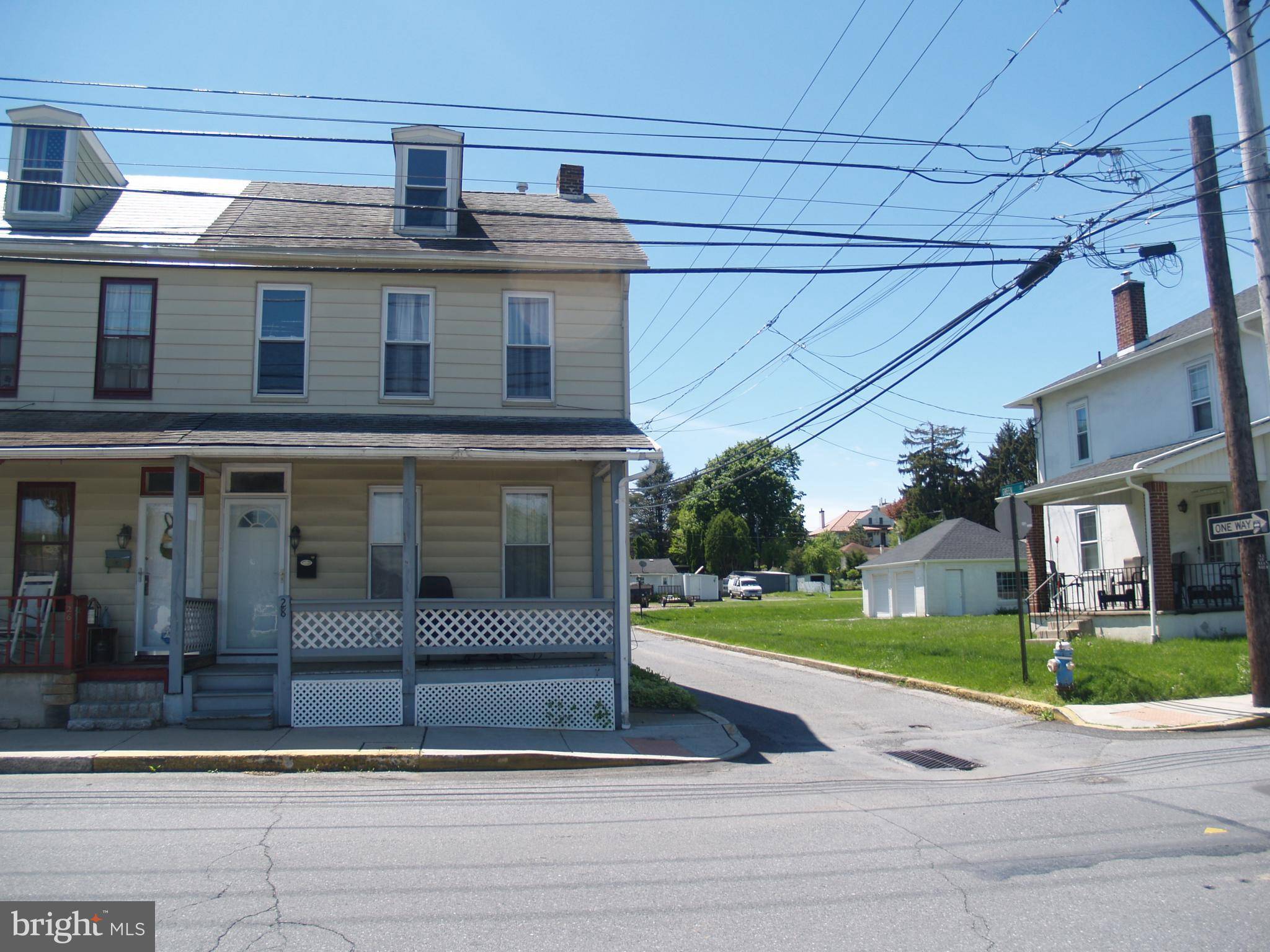 Emmaus, PA 18049,28 N 2ND ST