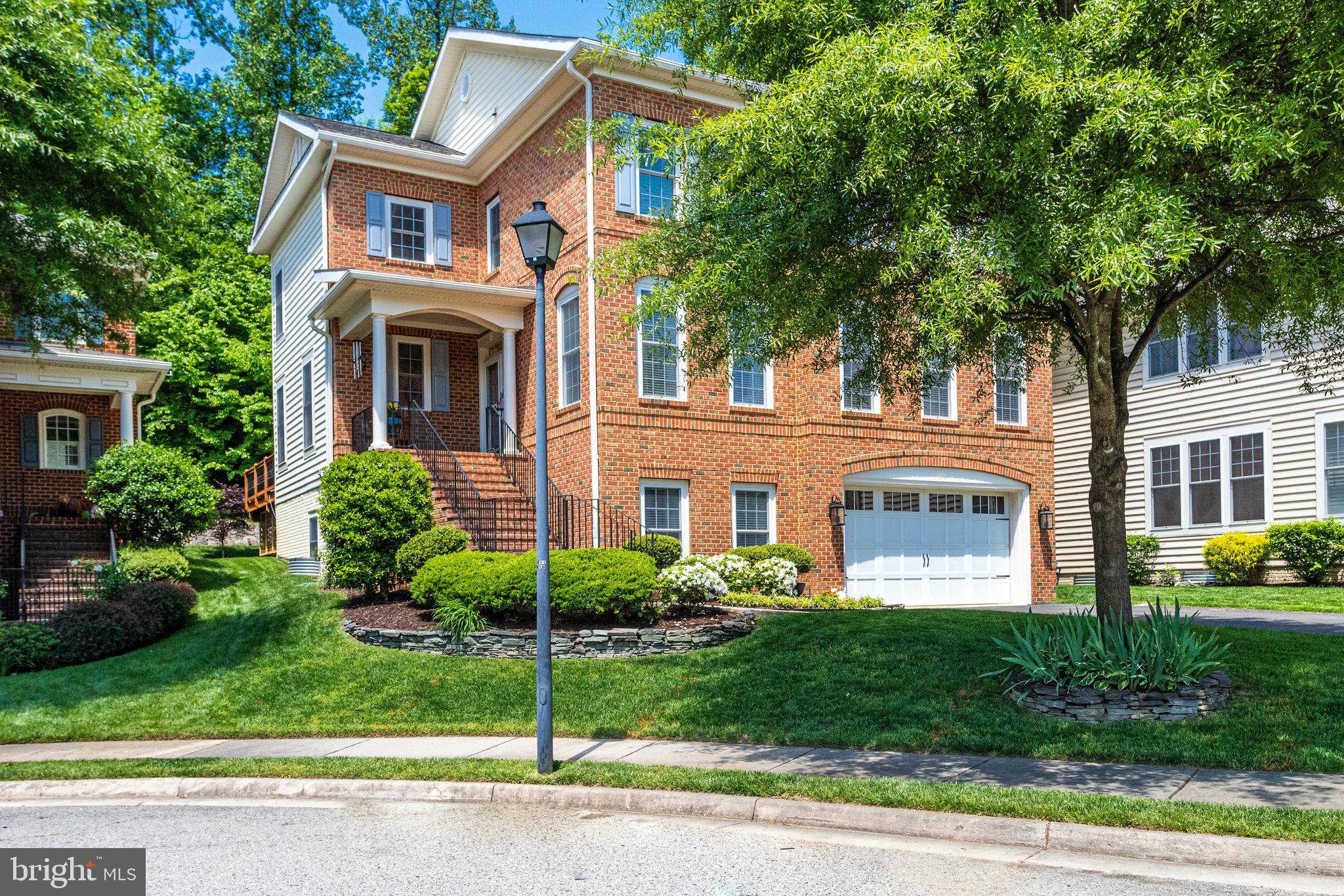 Springfield, VA 22153,7671 OAK FIELD CT