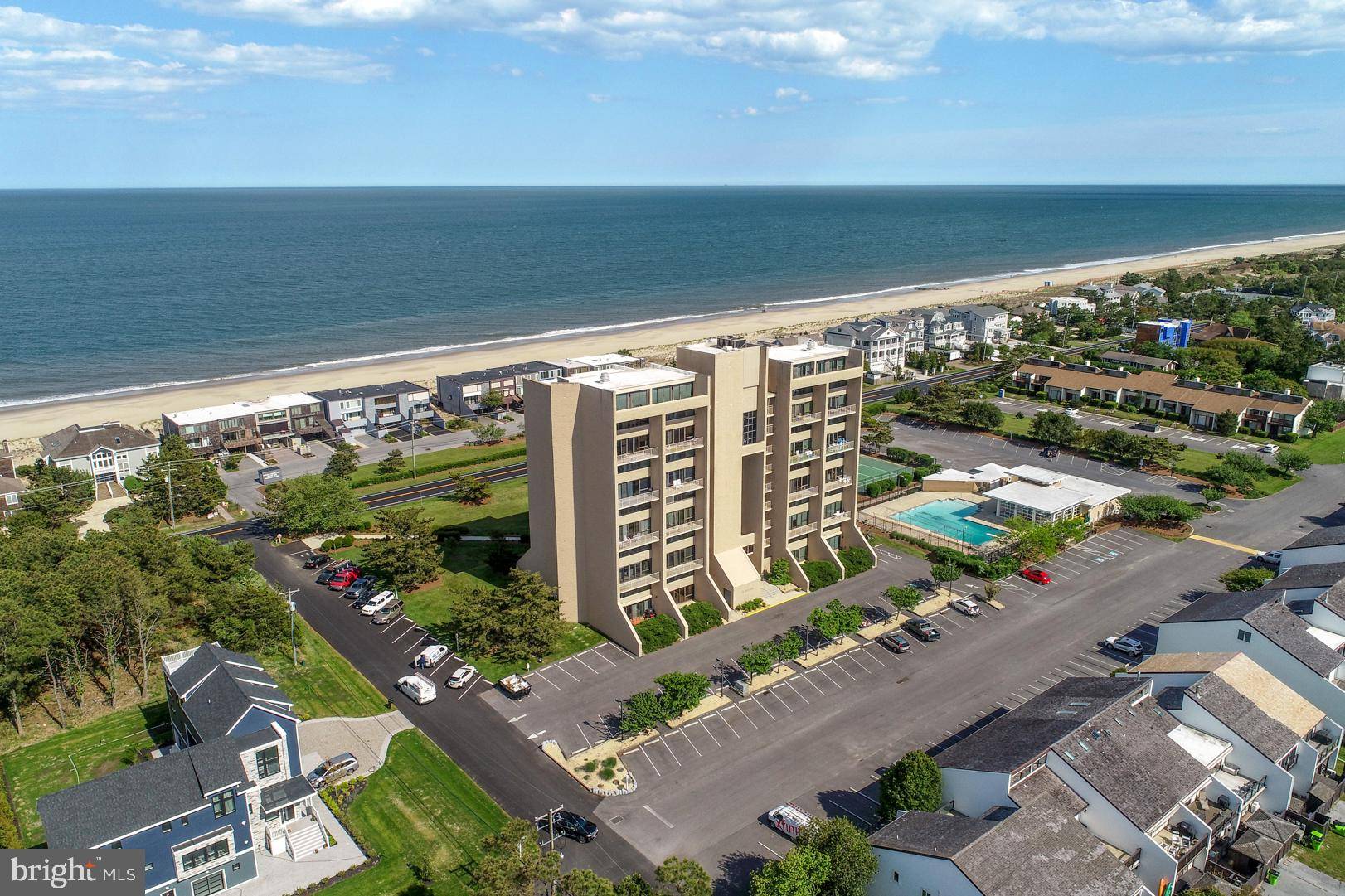 Rehoboth Beach, DE 19971,21 OCEAN DR #909