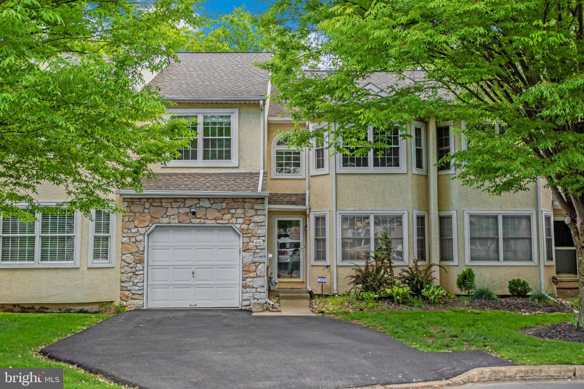 Lower Gwynedd, PA 19002,810 POPLAR CT