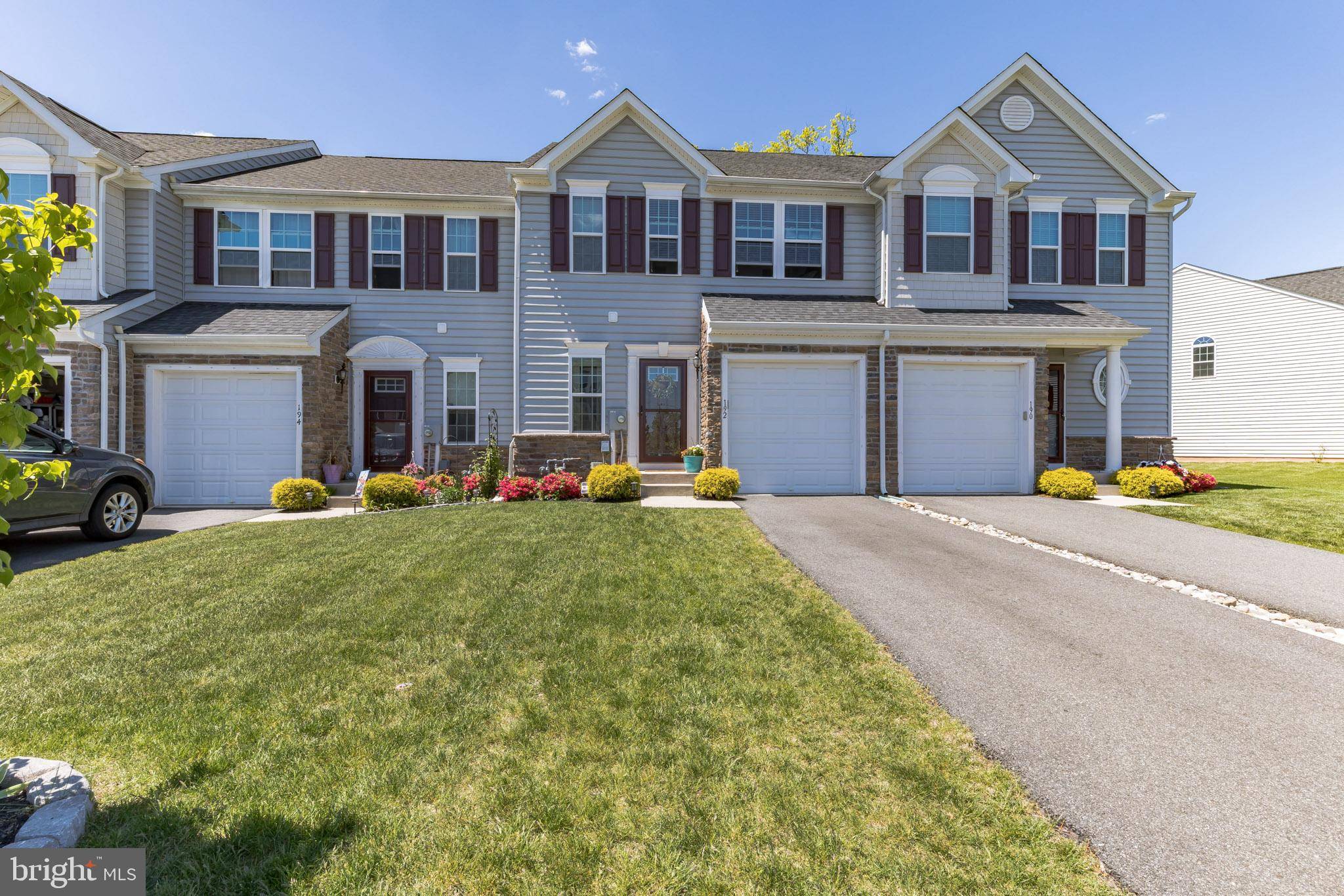 Gilbertsville, PA 19525,192 TULIP LN