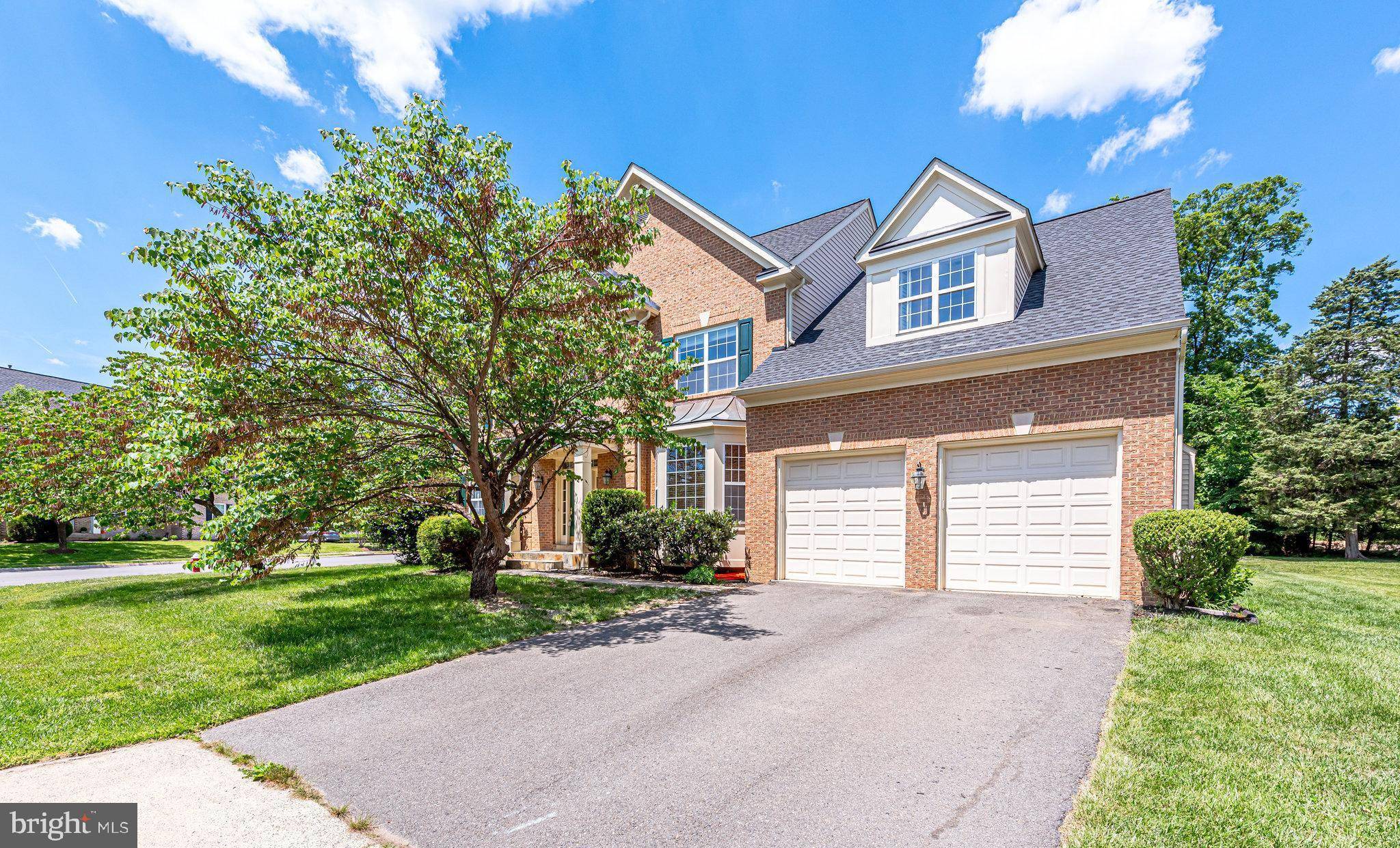 Chantilly, VA 20152,25757 NORTHERN DANCER CT