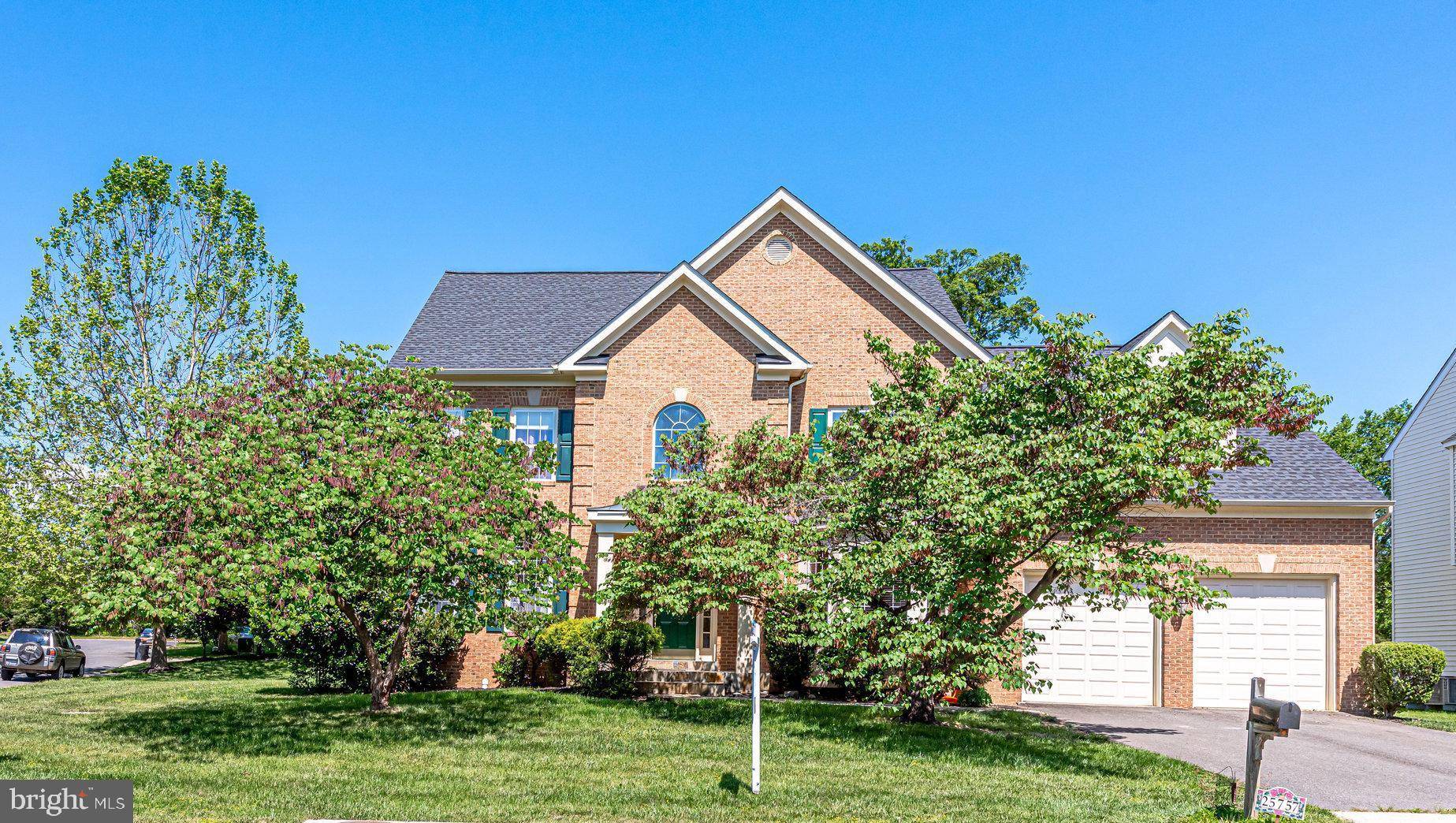 Chantilly, VA 20152,25757 NORTHERN DANCER CT