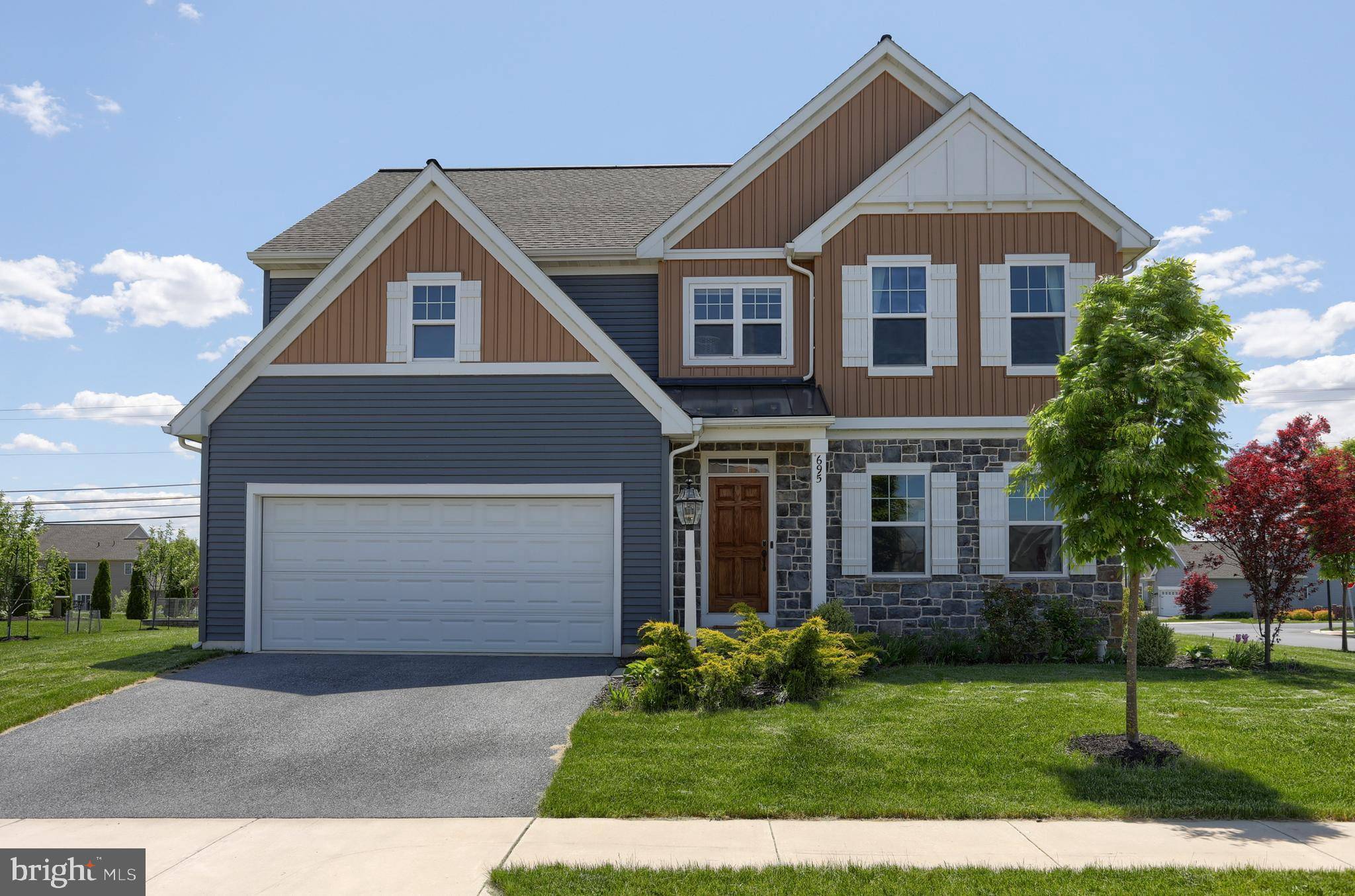 Annville, PA 17003,695 FIELDSTONE DR