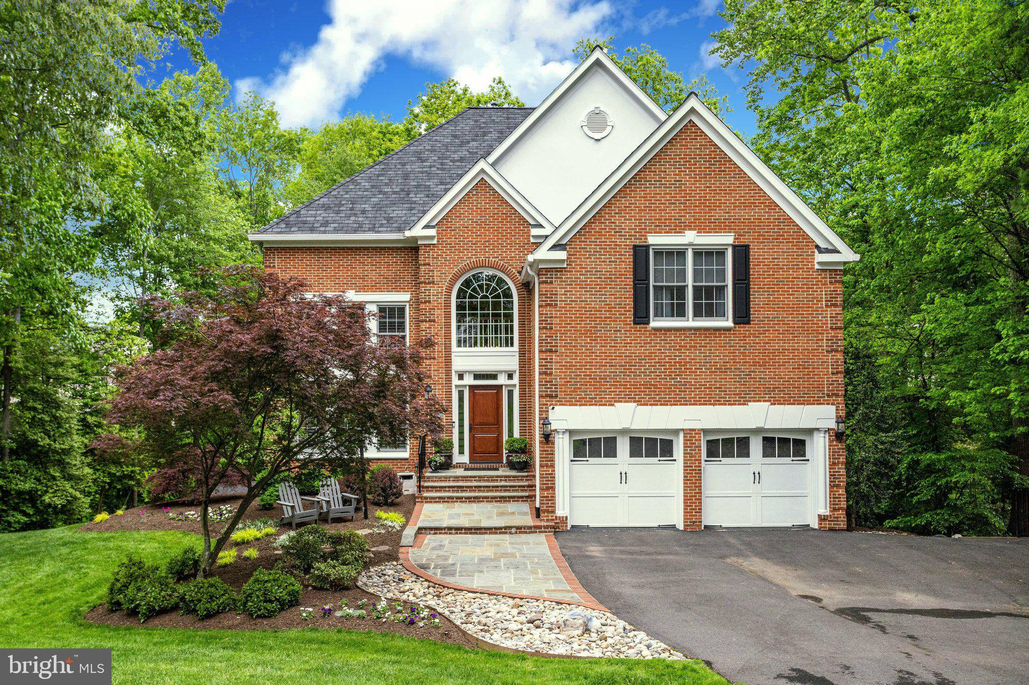 Oakton, VA 22124,11410 GREEN MOOR LN