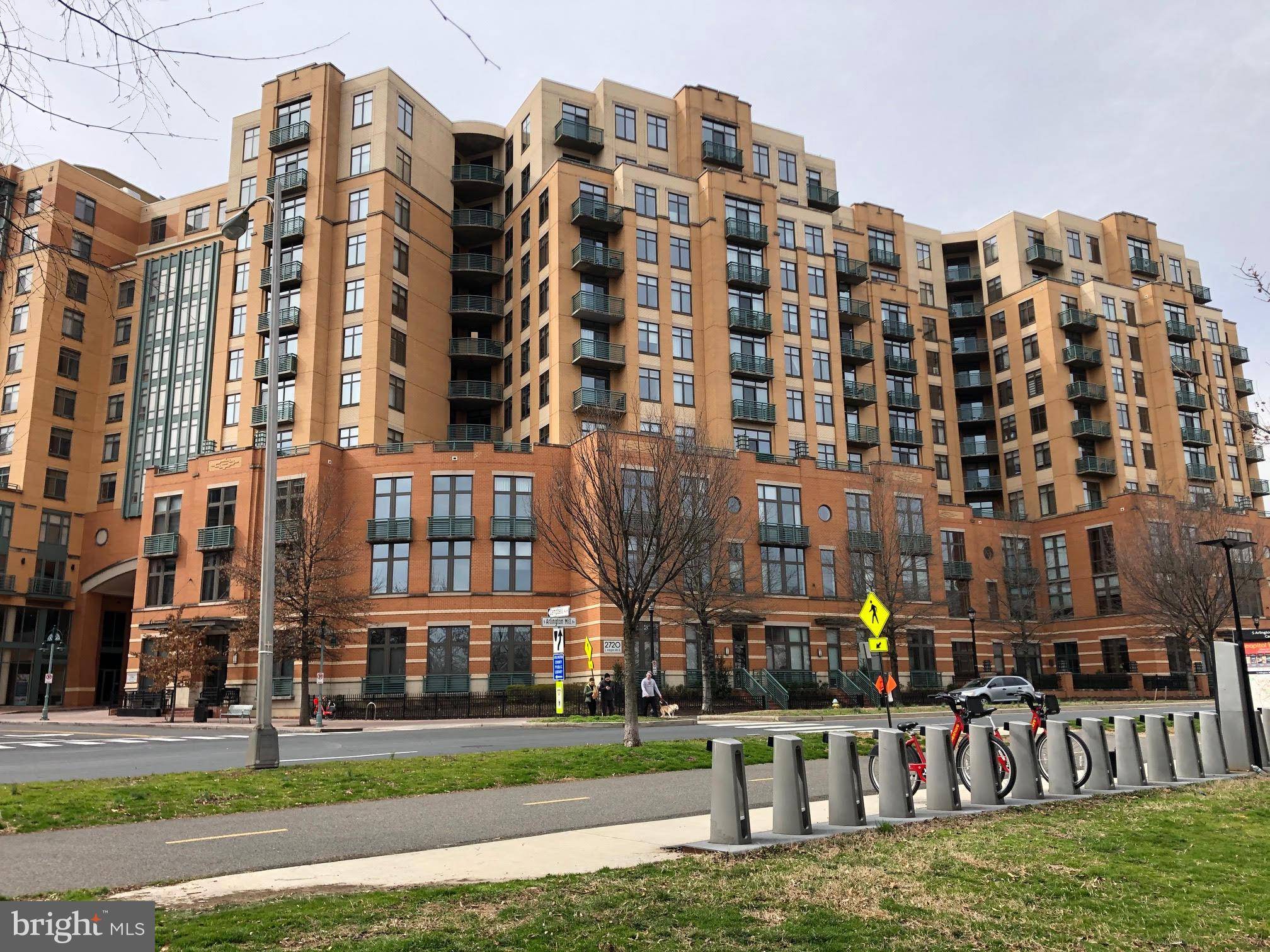 Arlington, VA 22206,2720 S ARLINGTON MILL DR #309