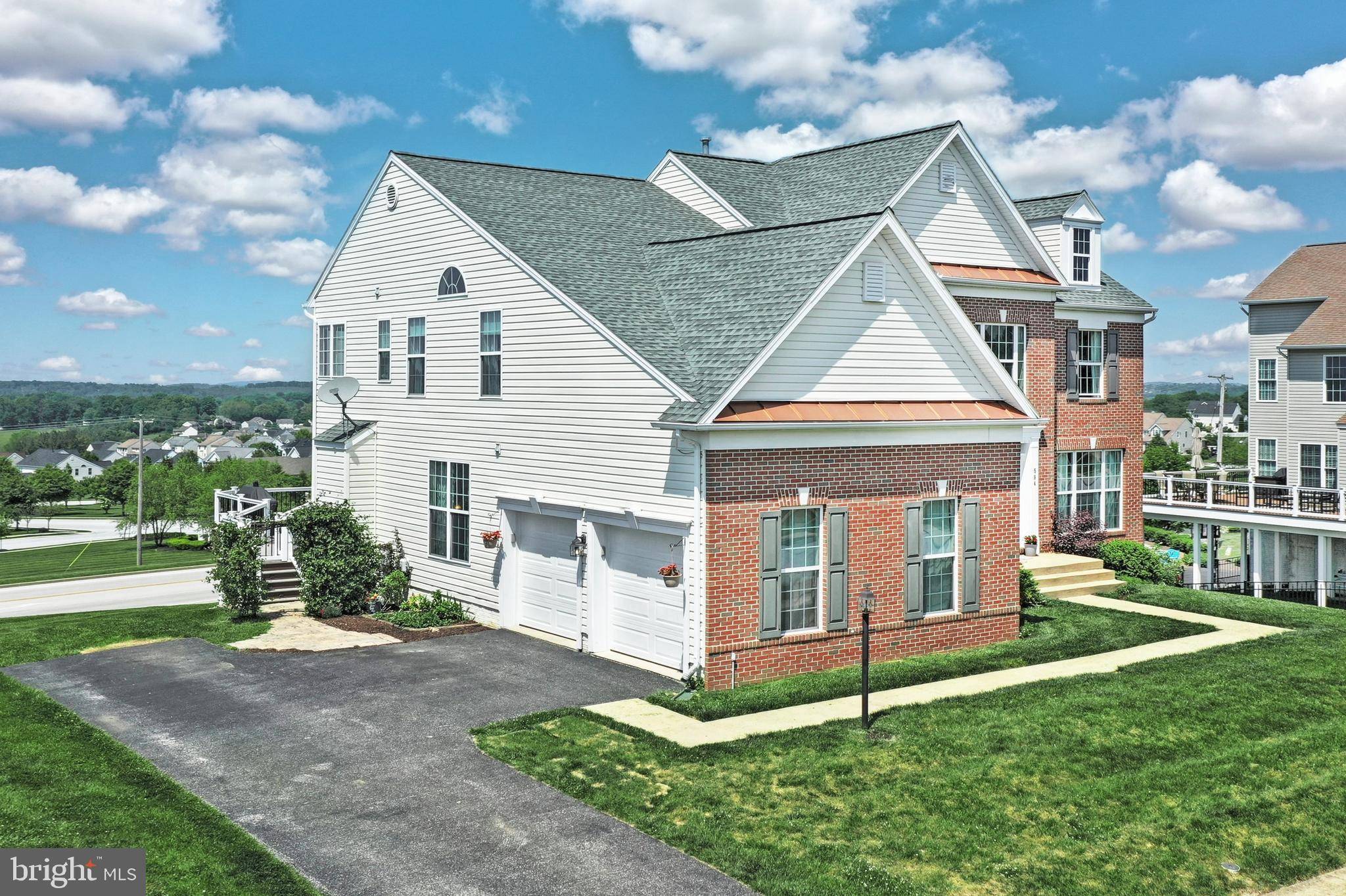 Seven Valleys, PA 17360,594 GLEN ARBOR CT