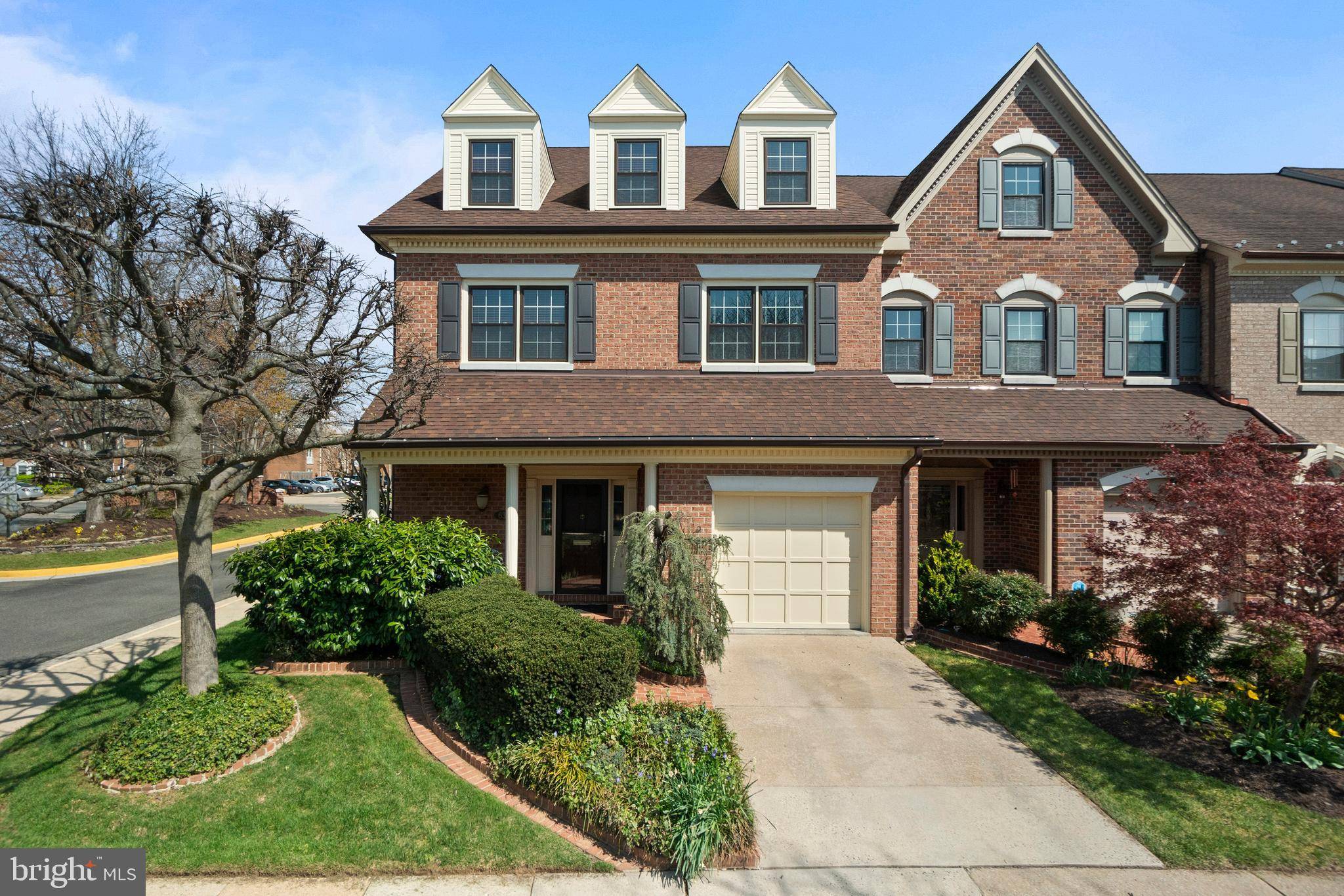 Alexandria, VA 22304,6301 CHAUCER VIEW CIR