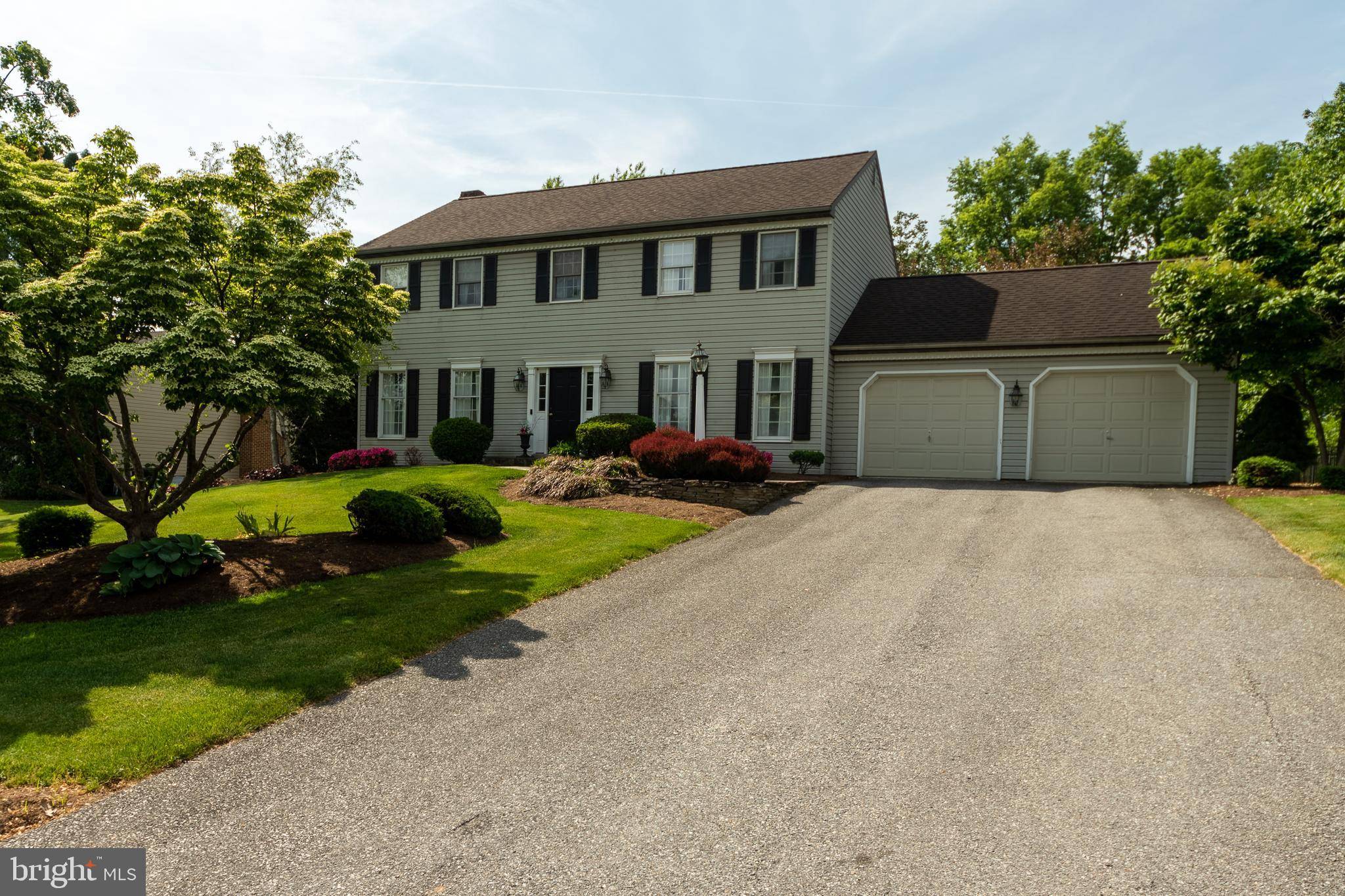 Lancaster, PA 17603,1013 SHADOWSTONE DR