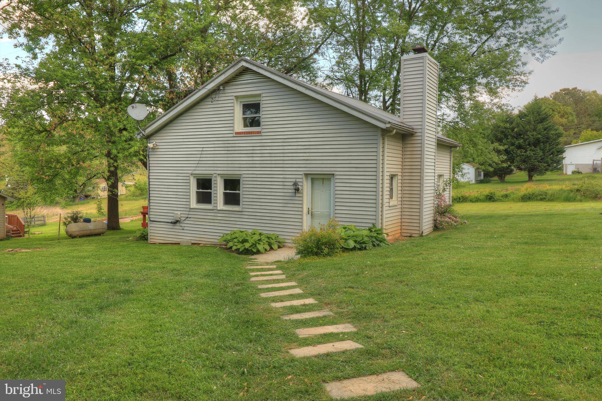 Delta, PA 17314,30 N WHITE PINE