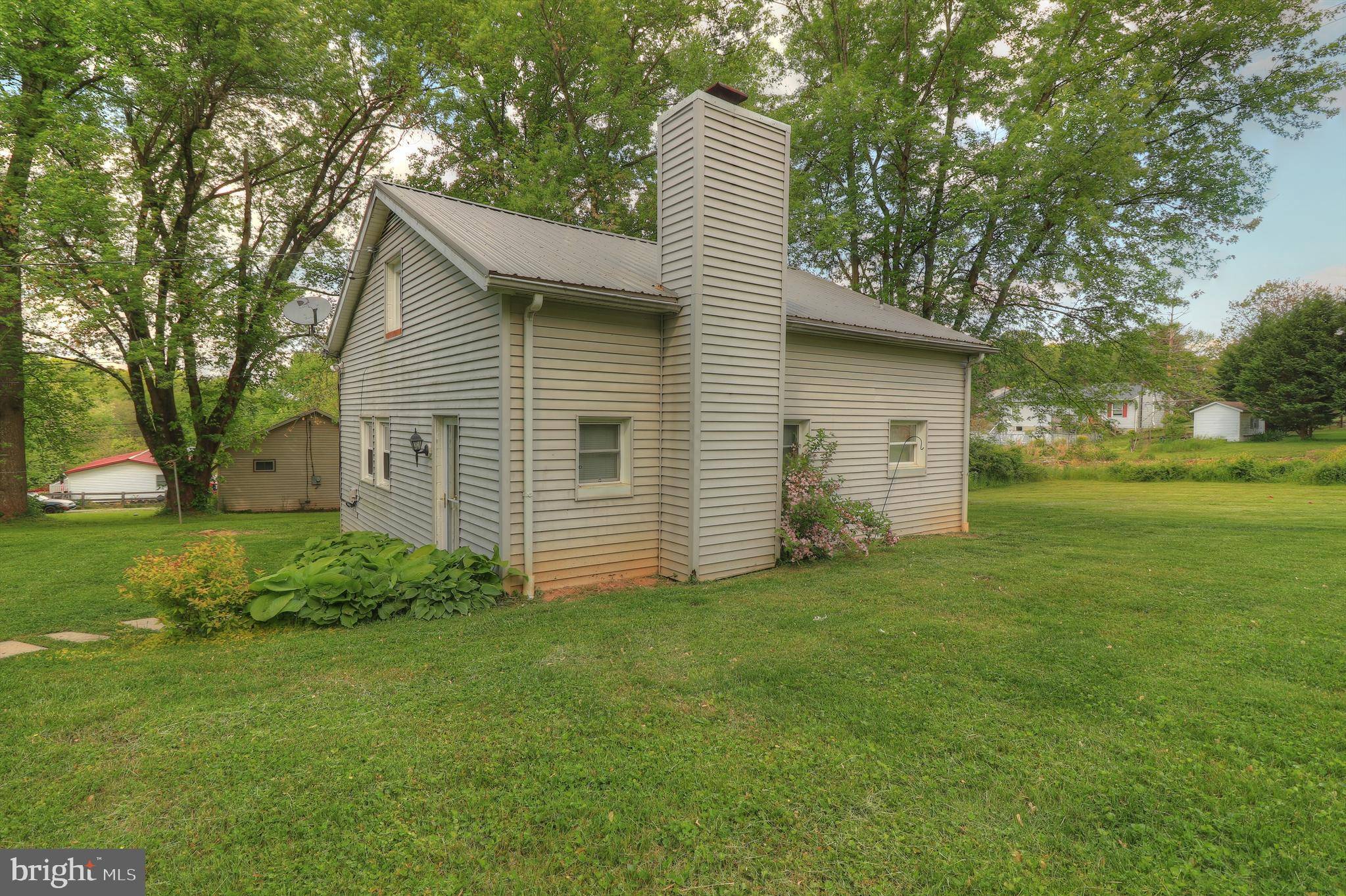 Delta, PA 17314,30 N WHITE PINE