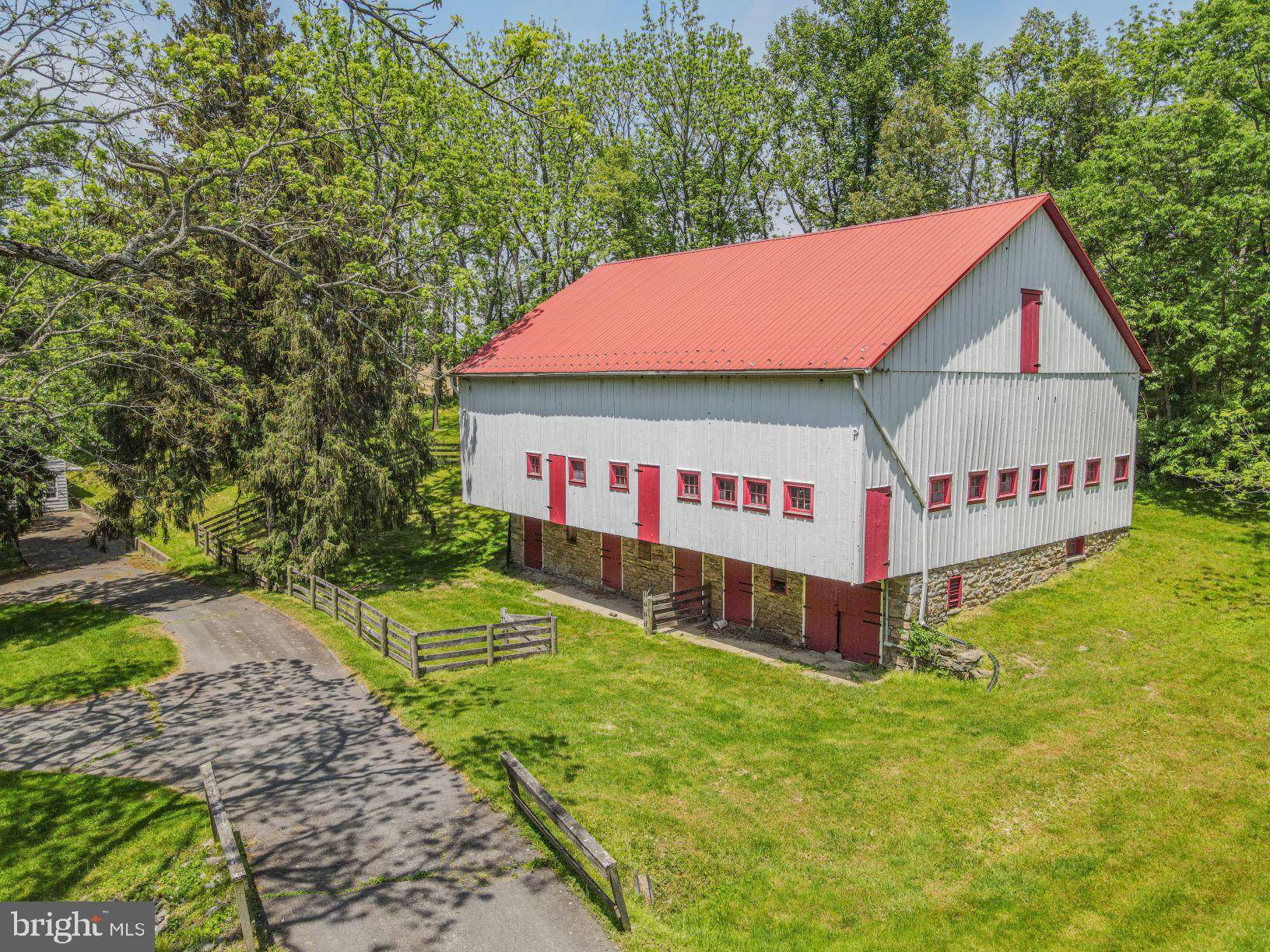 Hellam, PA 17406,857 YORKANA RD