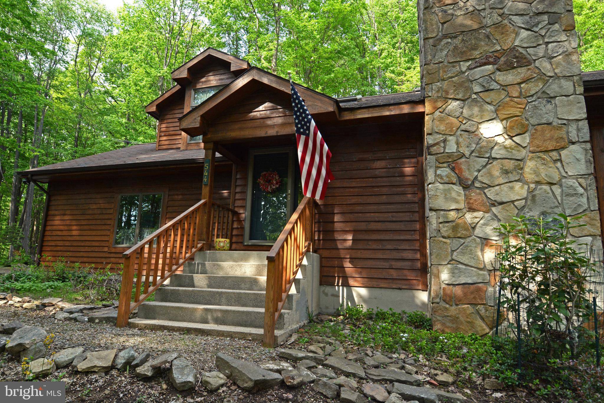 Terra Alta, WV 26764,544 CLOVER DR