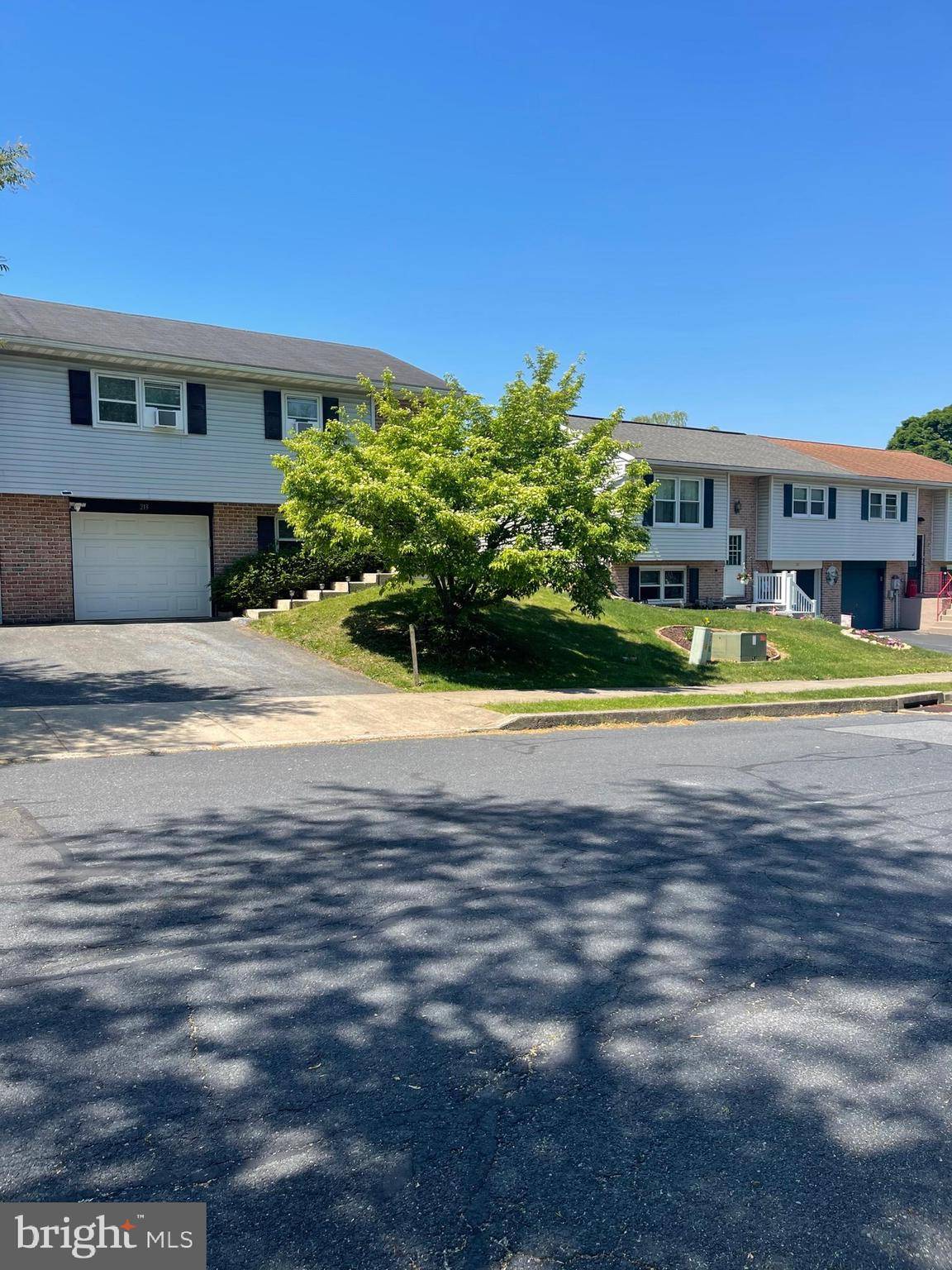 Ephrata, PA 17522,213 HEATHER LN