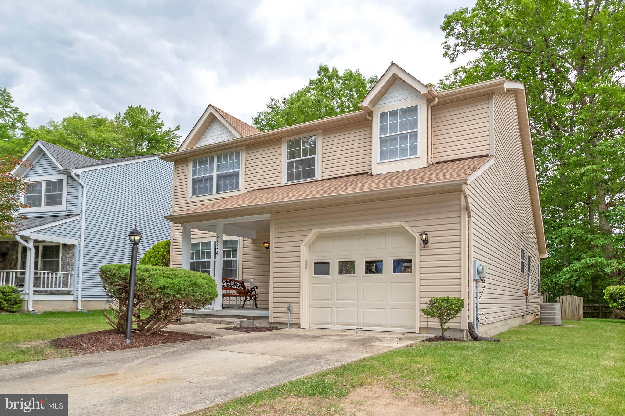 Waldorf, MD 20603,6424 BEAR CT