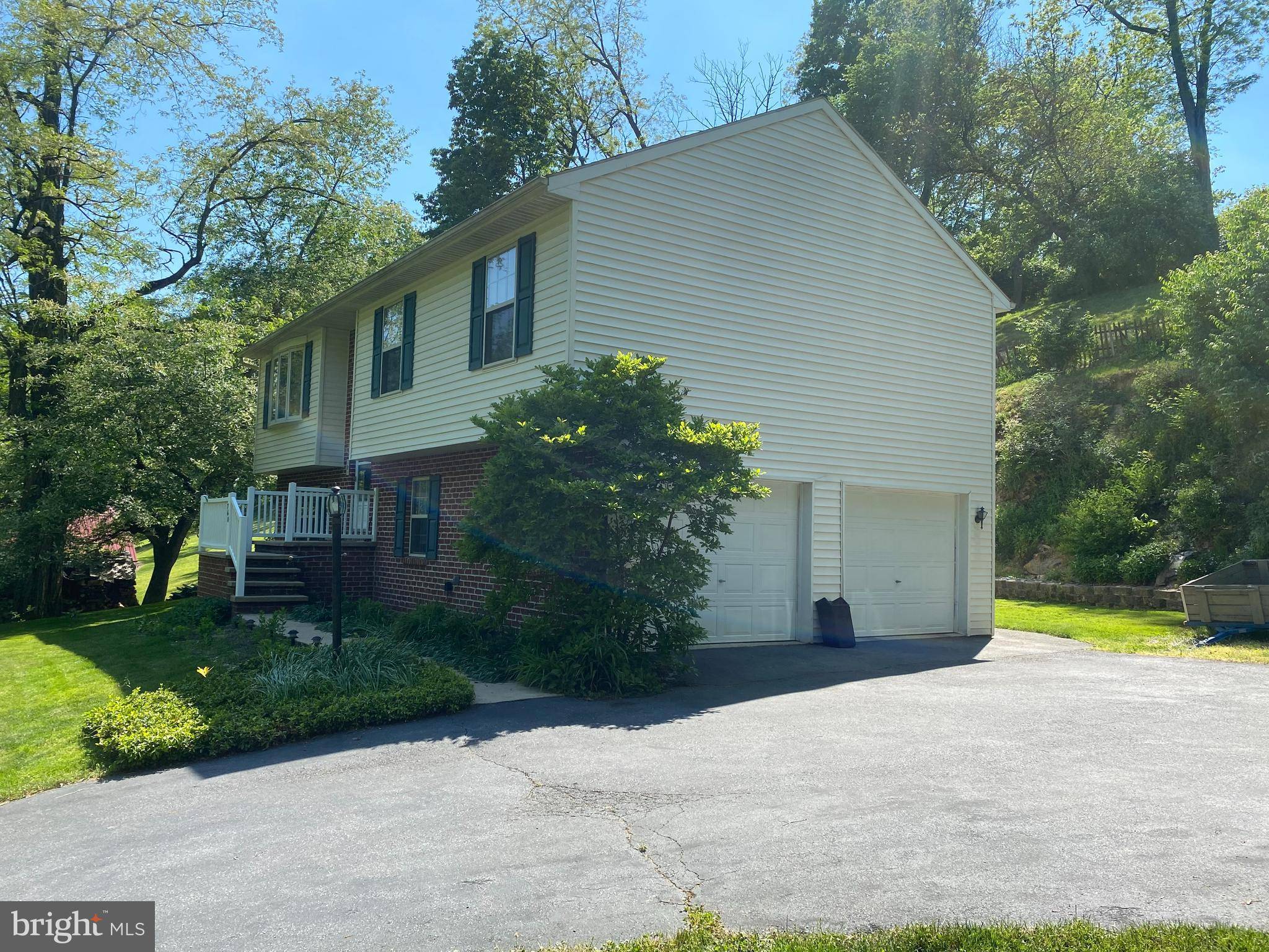 Stevens, PA 17578,760 DURLACH RD