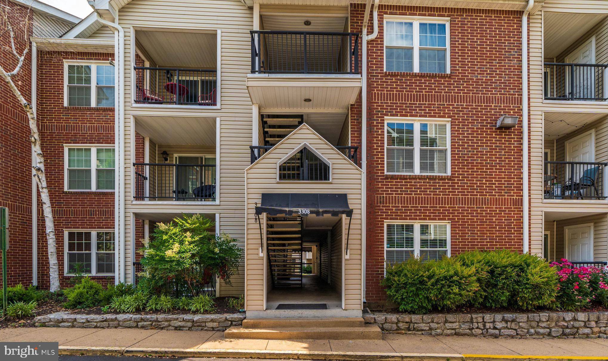 Alexandria, VA 22302,3308 WYNDHAM CIR #117