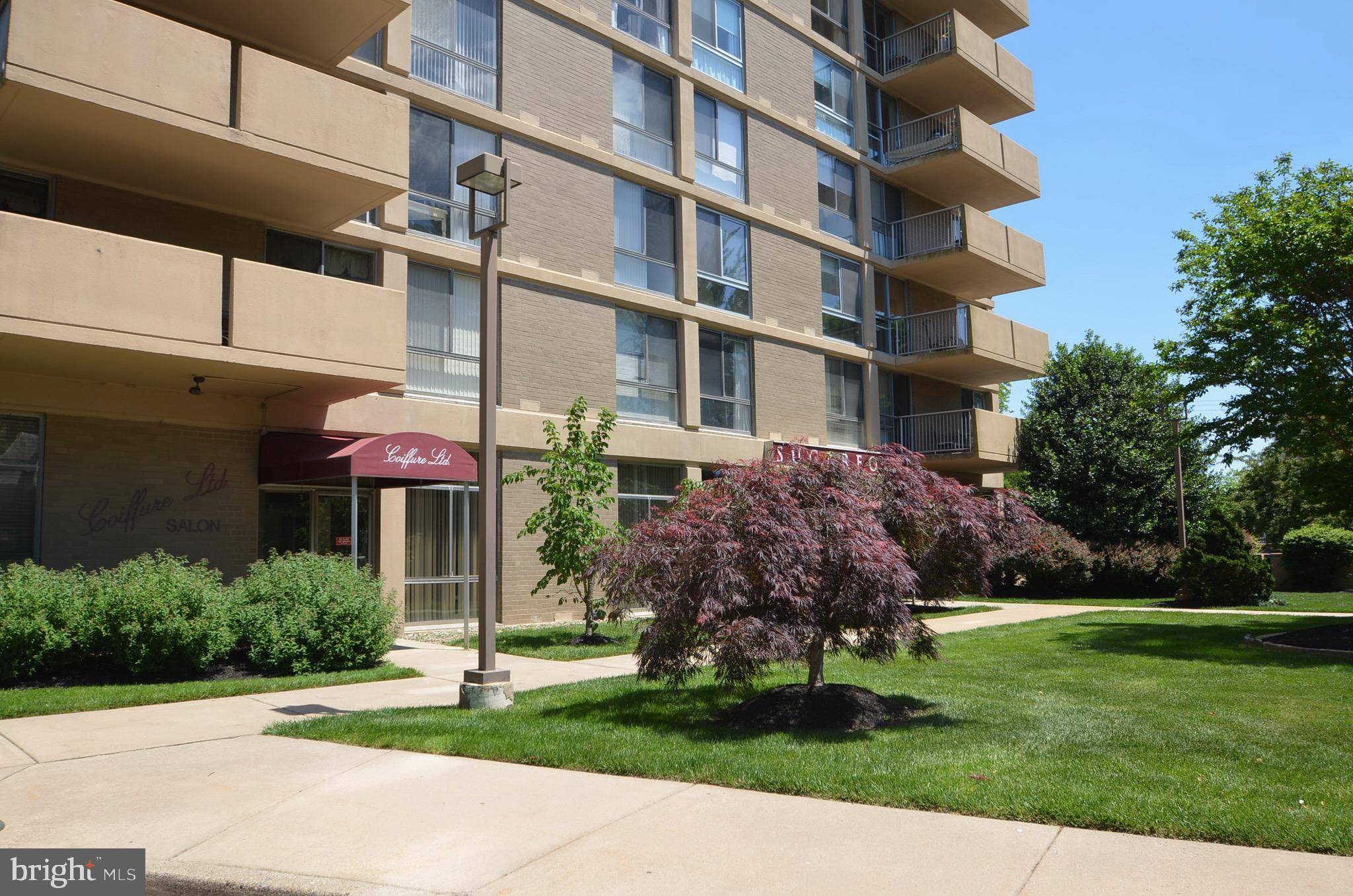 Wilmington, DE 19806,2401-UNIT PENNSYLVANIA AVE #402