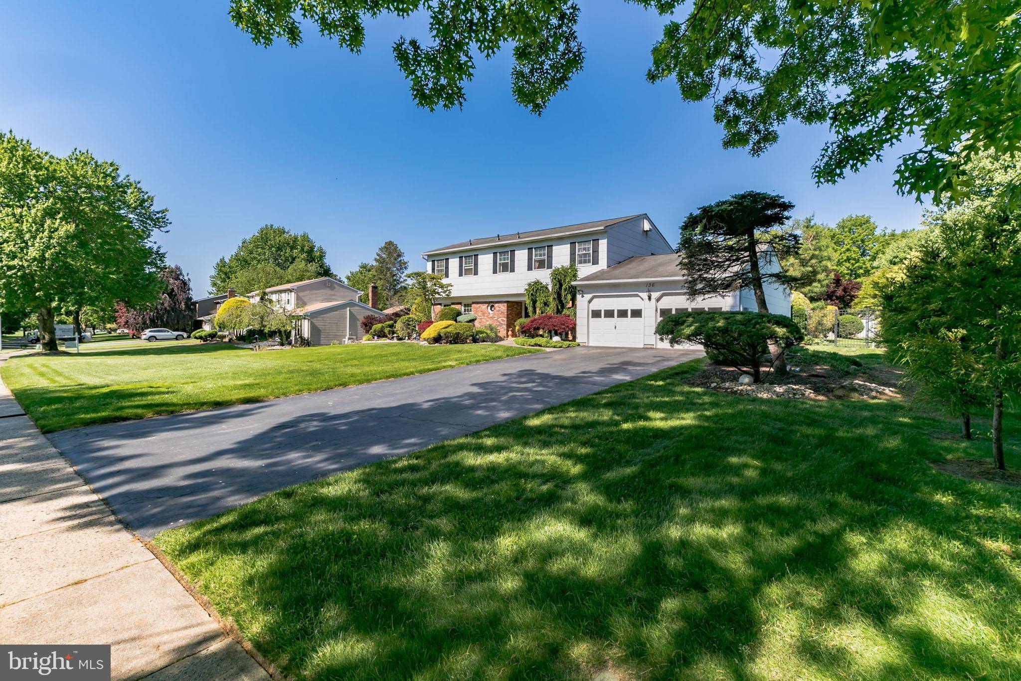 Freehold, NJ 07728,136 SHERWOOD DR