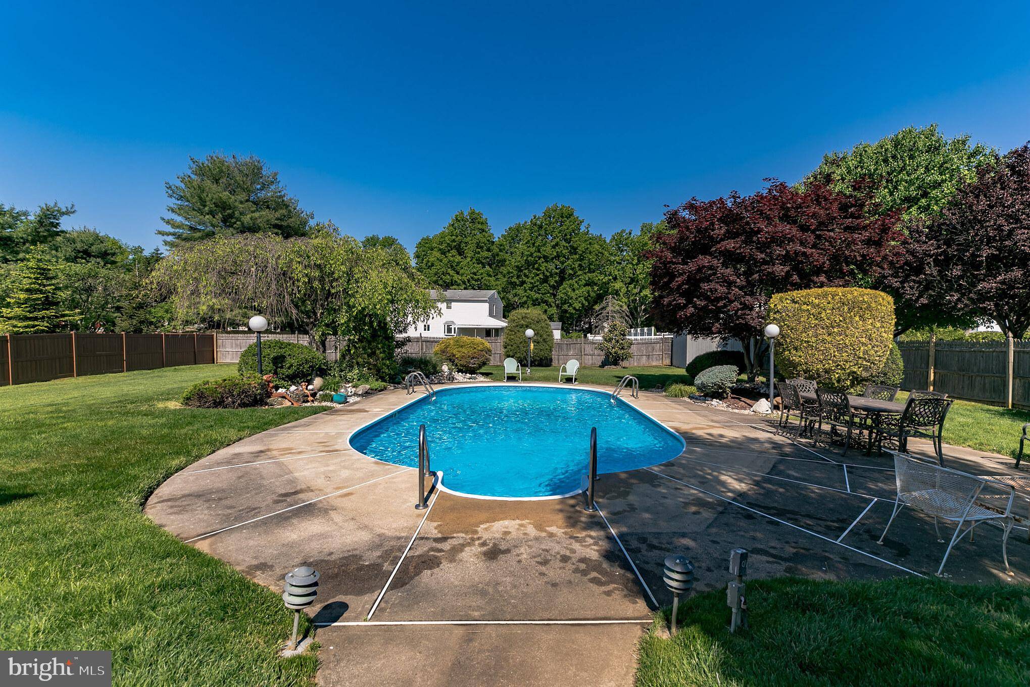 Freehold, NJ 07728,136 SHERWOOD DR