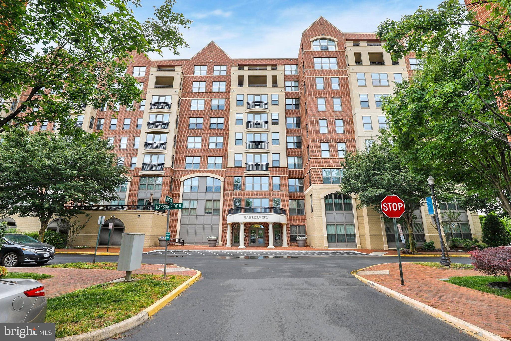 Woodbridge, VA 22191,485 HARBOR SIDE ST #600