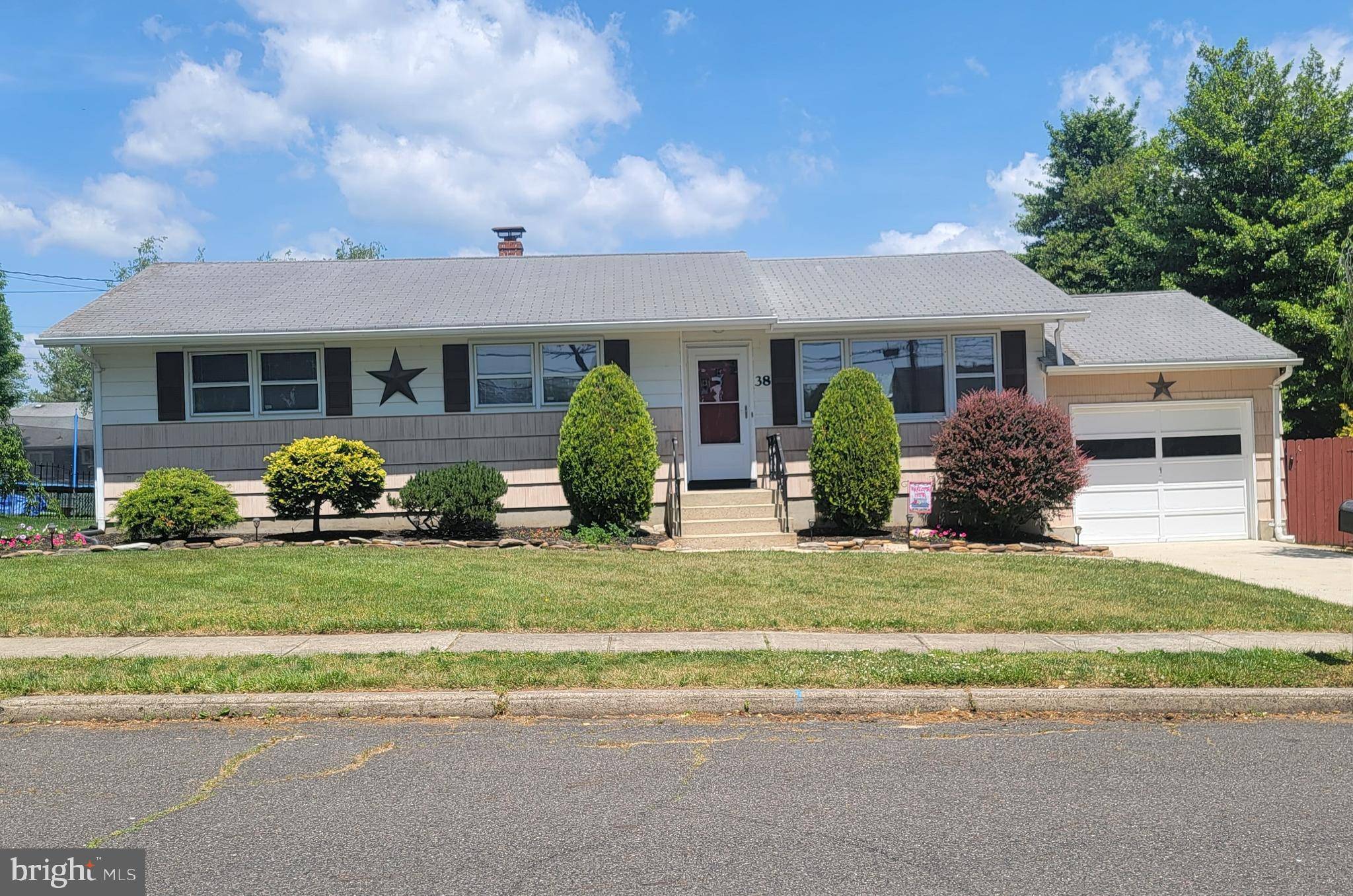 Hamilton Township, NJ 08619,38 HUGHES AVE