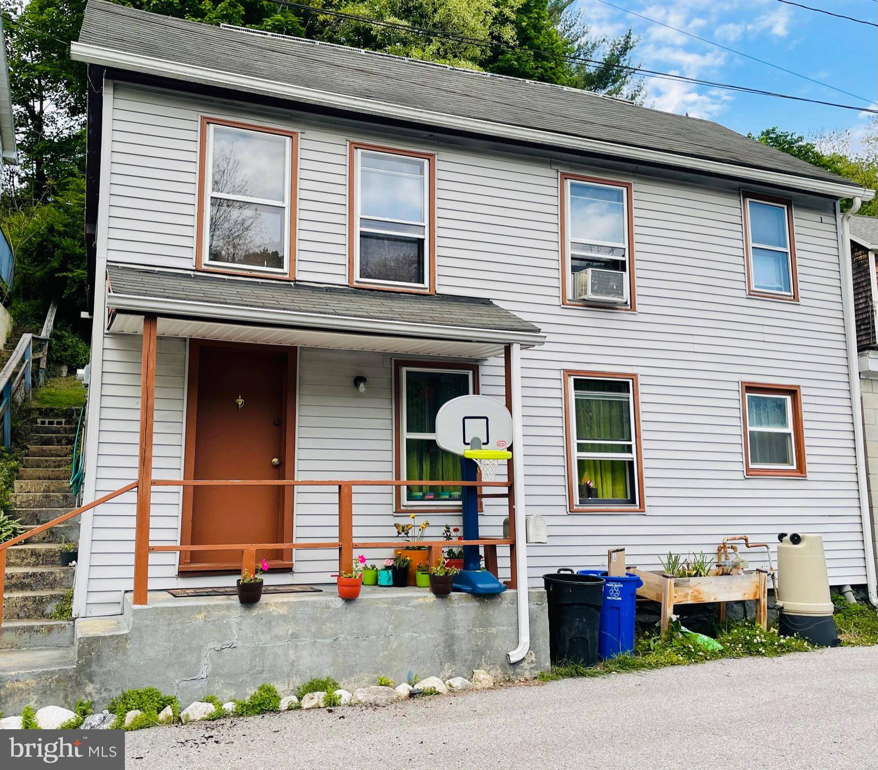 Glen Rock, PA 17327,22 JUNIOR ST