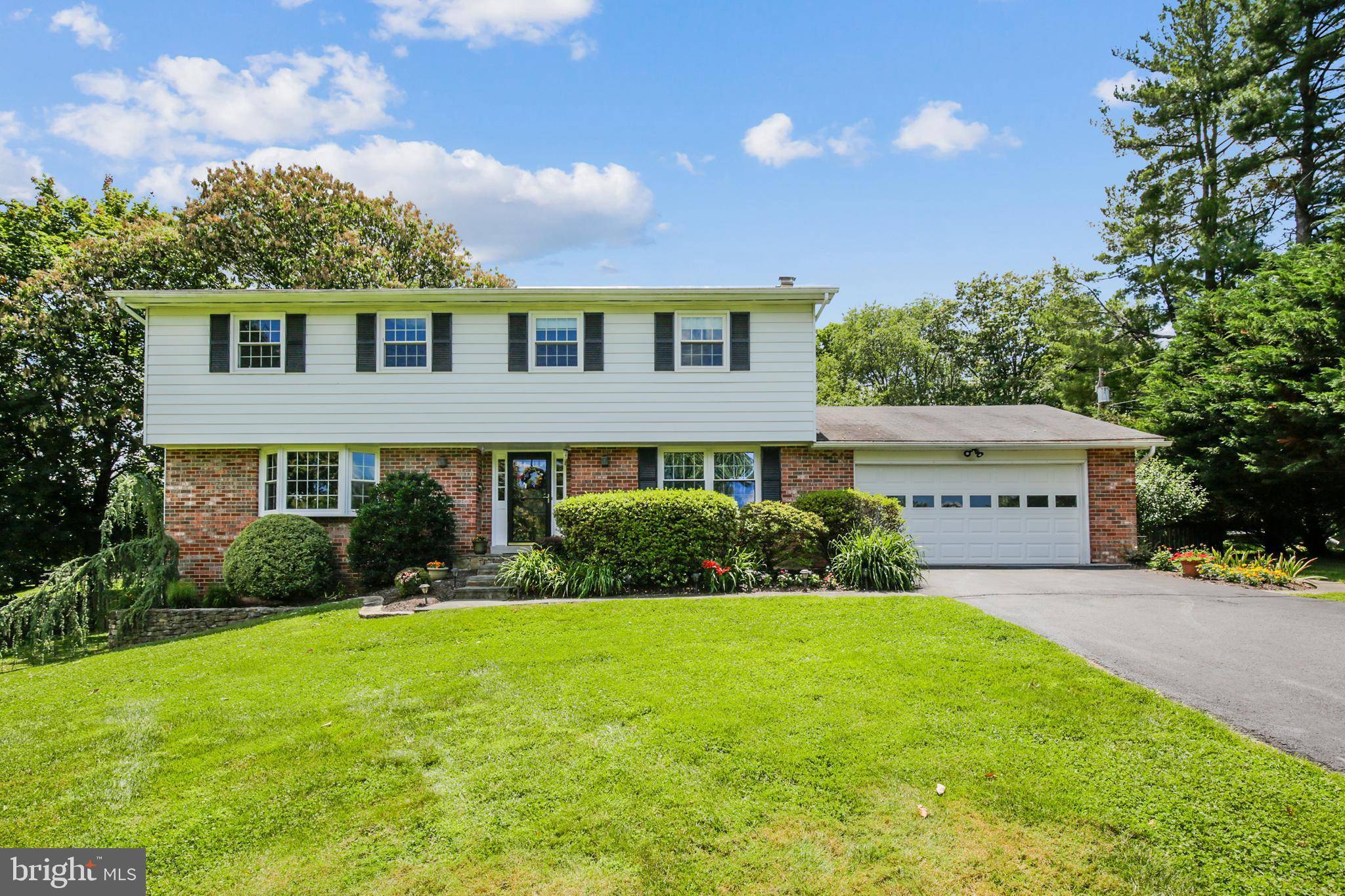 Gaithersburg, MD 20882,22500 ROBIN CT