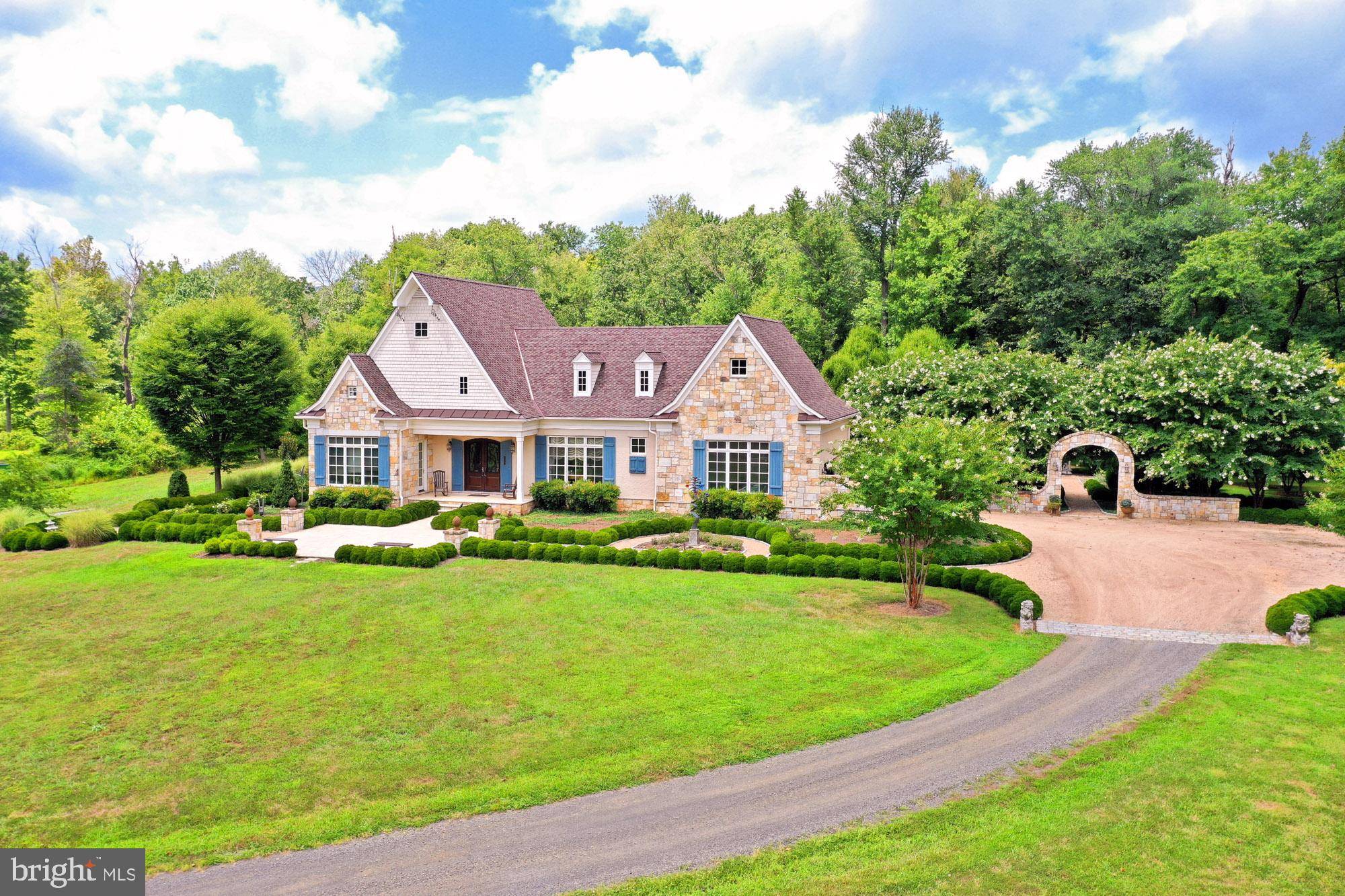 Upperville, VA 20184,21281 BELLE GREY LN