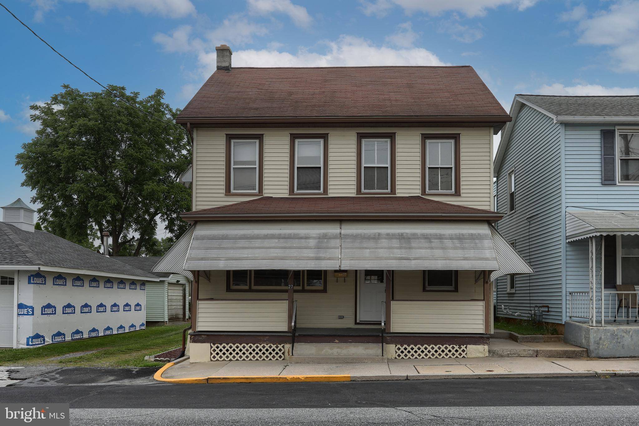 Cleona, PA 17042,27 W MAPLE ST