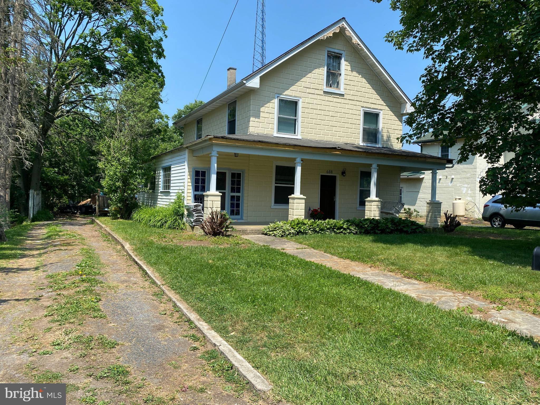 Pequea, PA 17565,688 MARTICVILLE RD