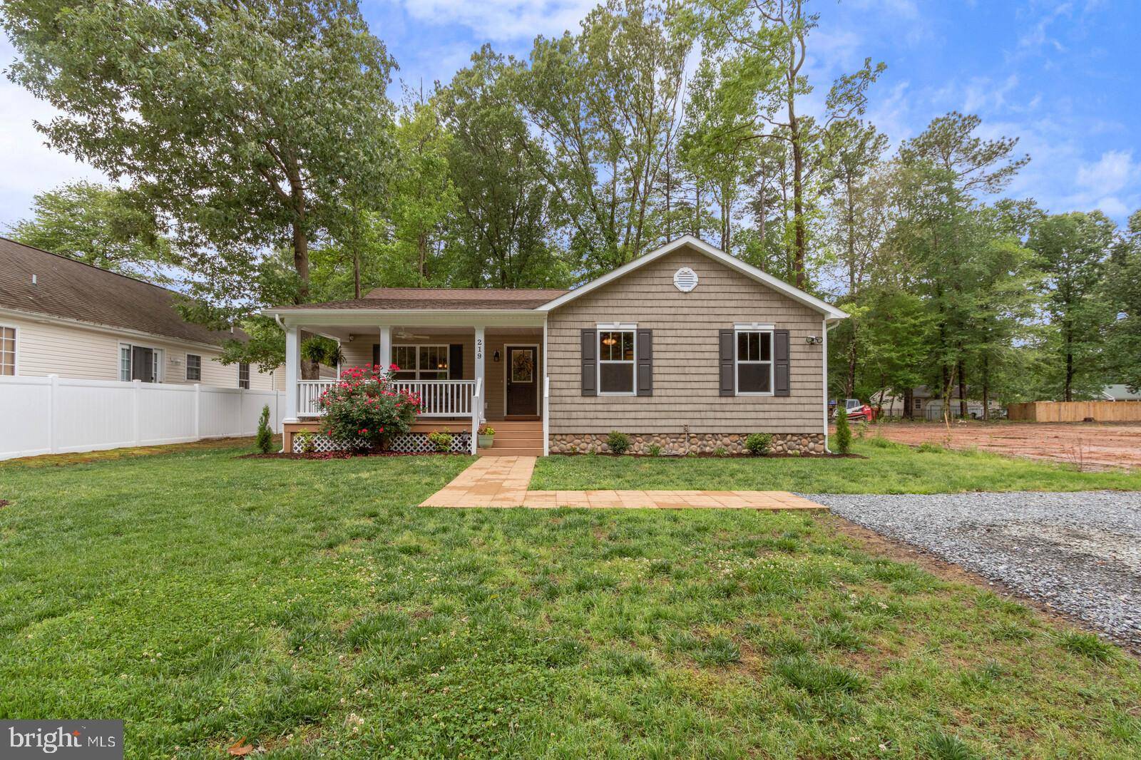 Colonial Beach, VA 22443,219 ROLANDO DR