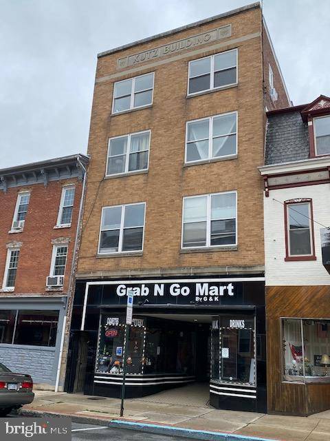 Kutztown, PA 19530,228/230 W MAIN ST