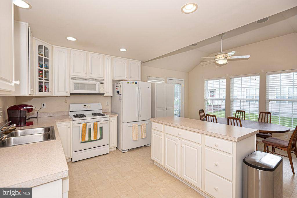 Ocean Pines, MD 21811,4 BURLINGTON CT