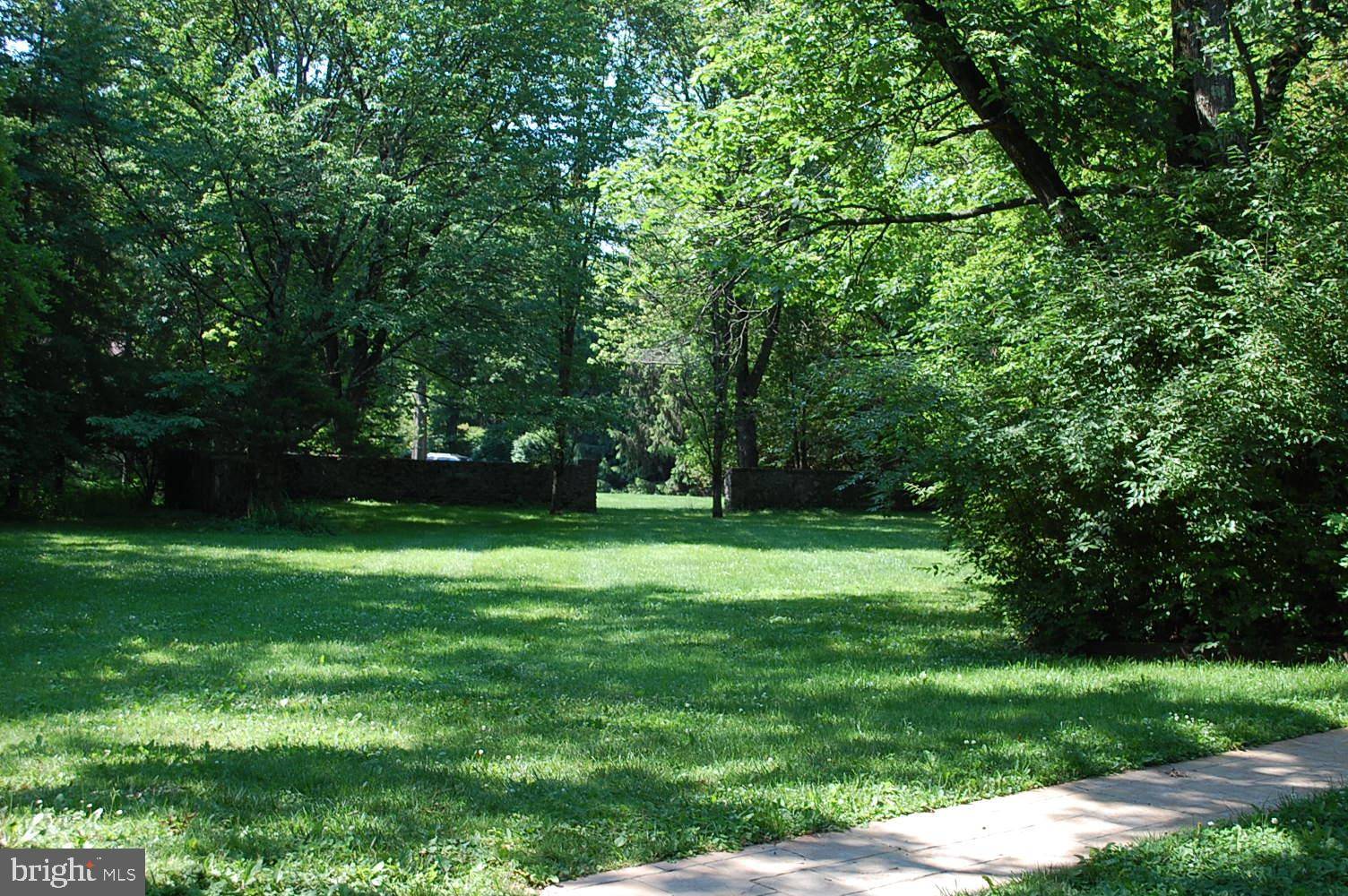 Spring House, PA 19477,1 PUMP HOUSE