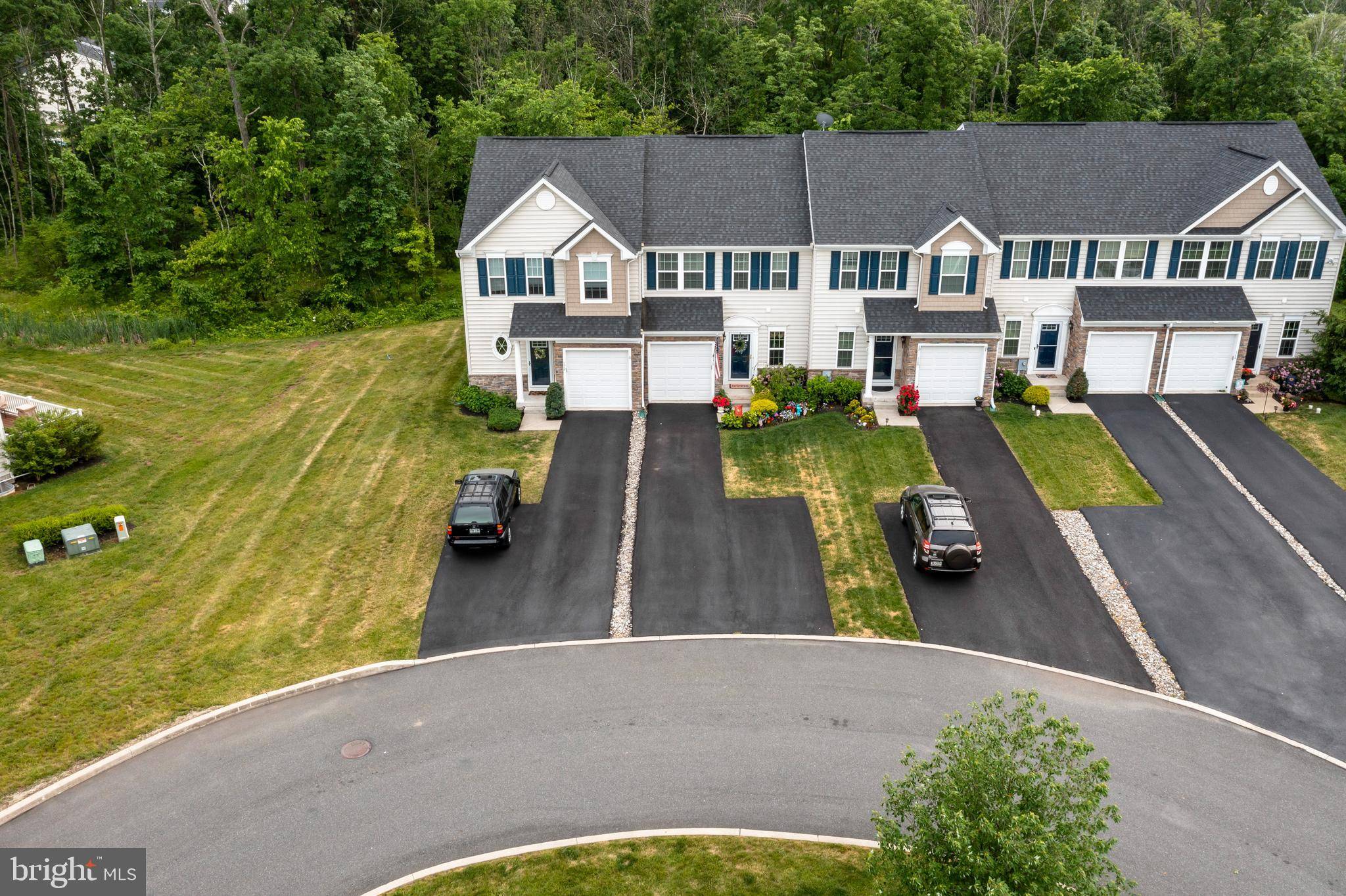 Gilbertsville, PA 19525,170 TULIP LN