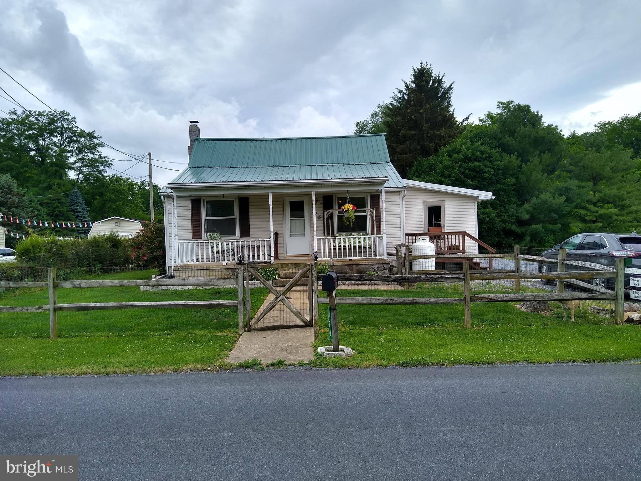 Shippensburg, PA 17257,128 NEIL RD