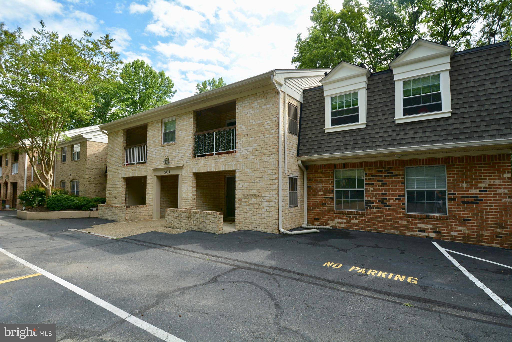 Burke, VA 22015,5833 COVE LANDING RD #303