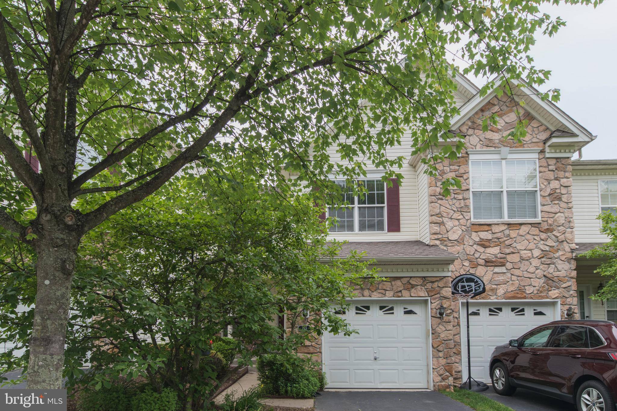 West Chester, PA 19380,165 FRINGETREE DR