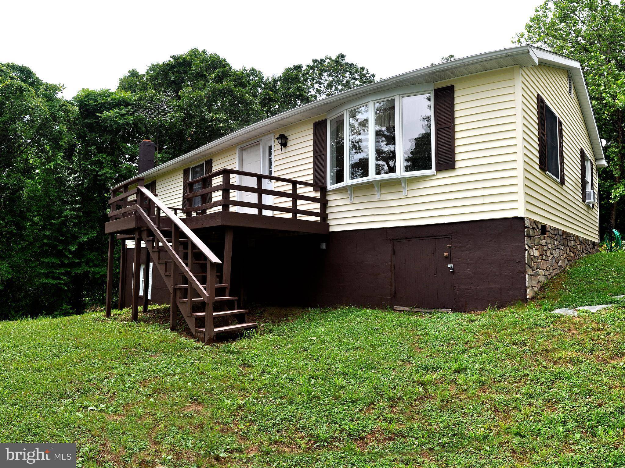 Berryville, VA 22611,105 HUNTING RIDGE LN